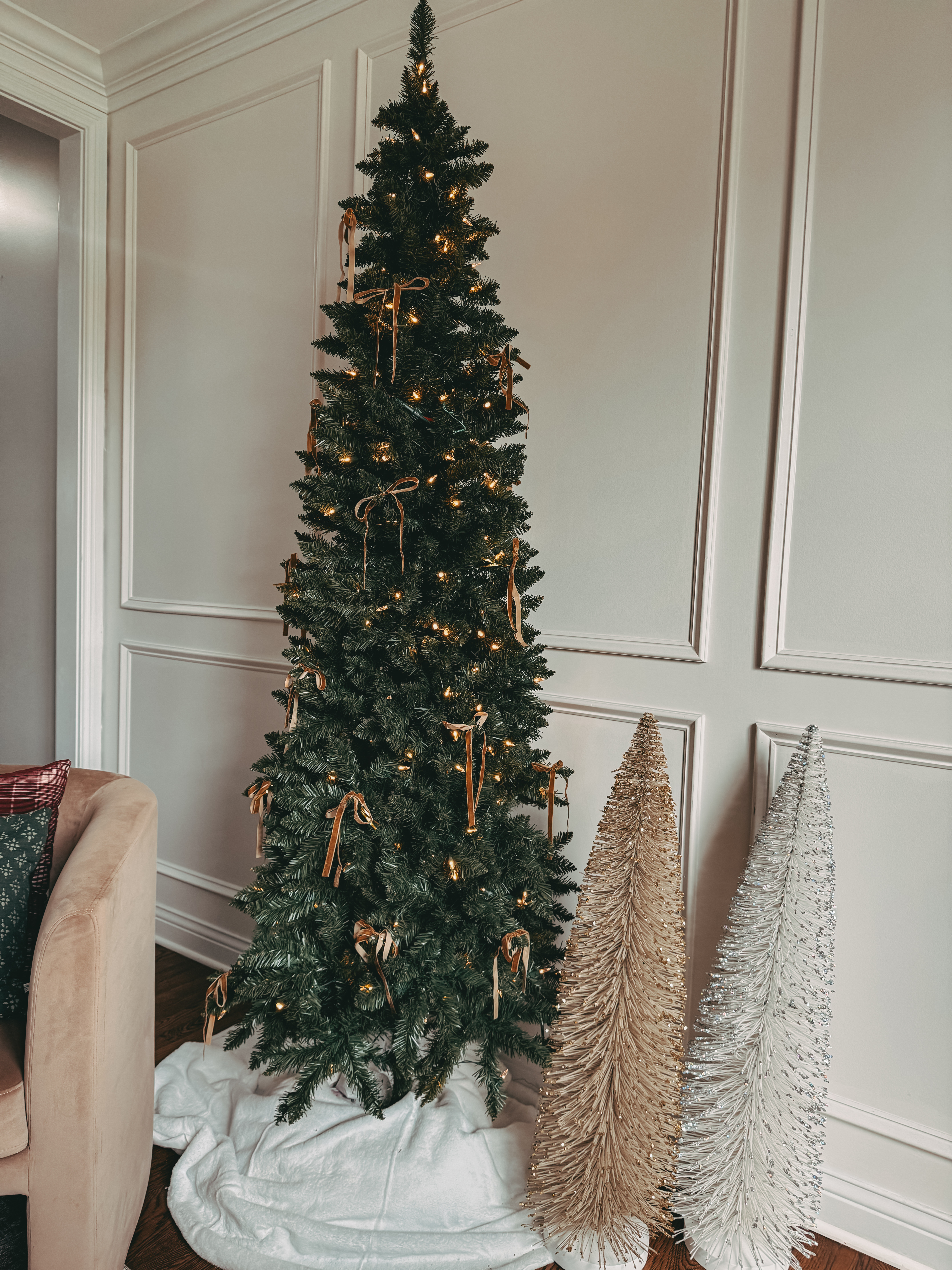 The best Christmas tree from Walmart to decorate any room or bedroom for the Holidays!🎄 

 #LTKHoliday #LTKSeasonal #LTKFindsUnder100