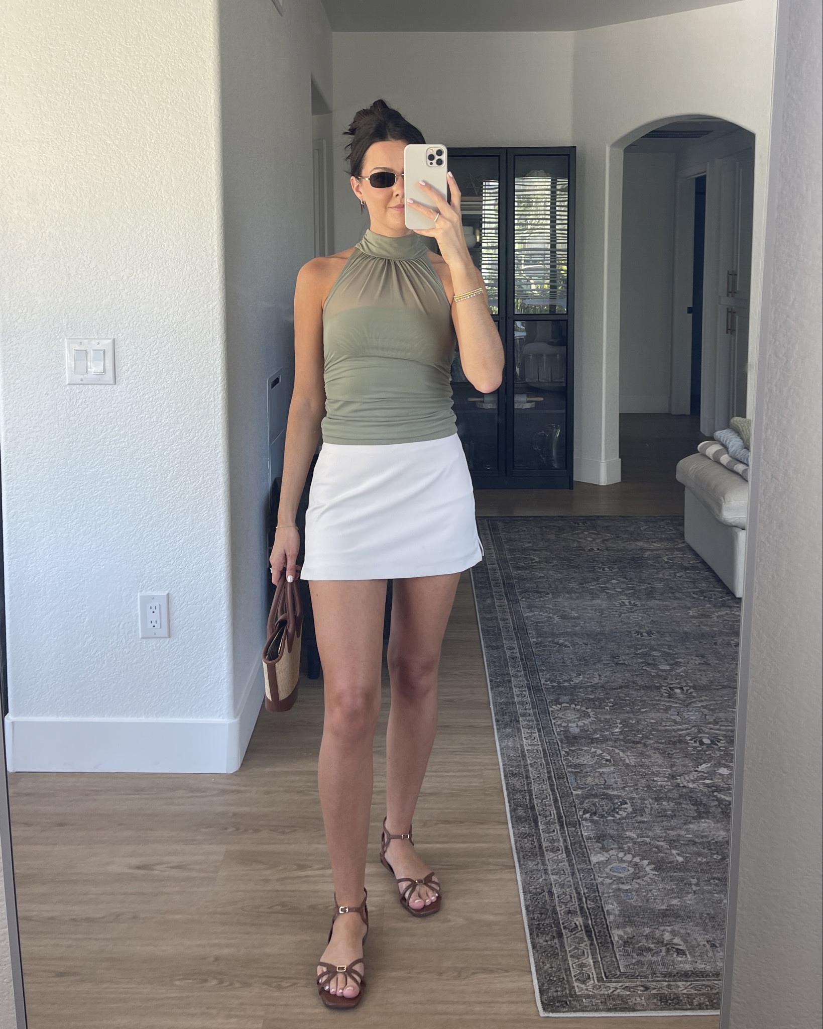 Styling my new mini skirt! I’m 5’7” and I wear size XS at Abercrombie and most other brands, and size small in everything at Aritzia! Linking as much as I can! 

#LTKSeasonal #LTKStyleTip #LTKFindsUnder100