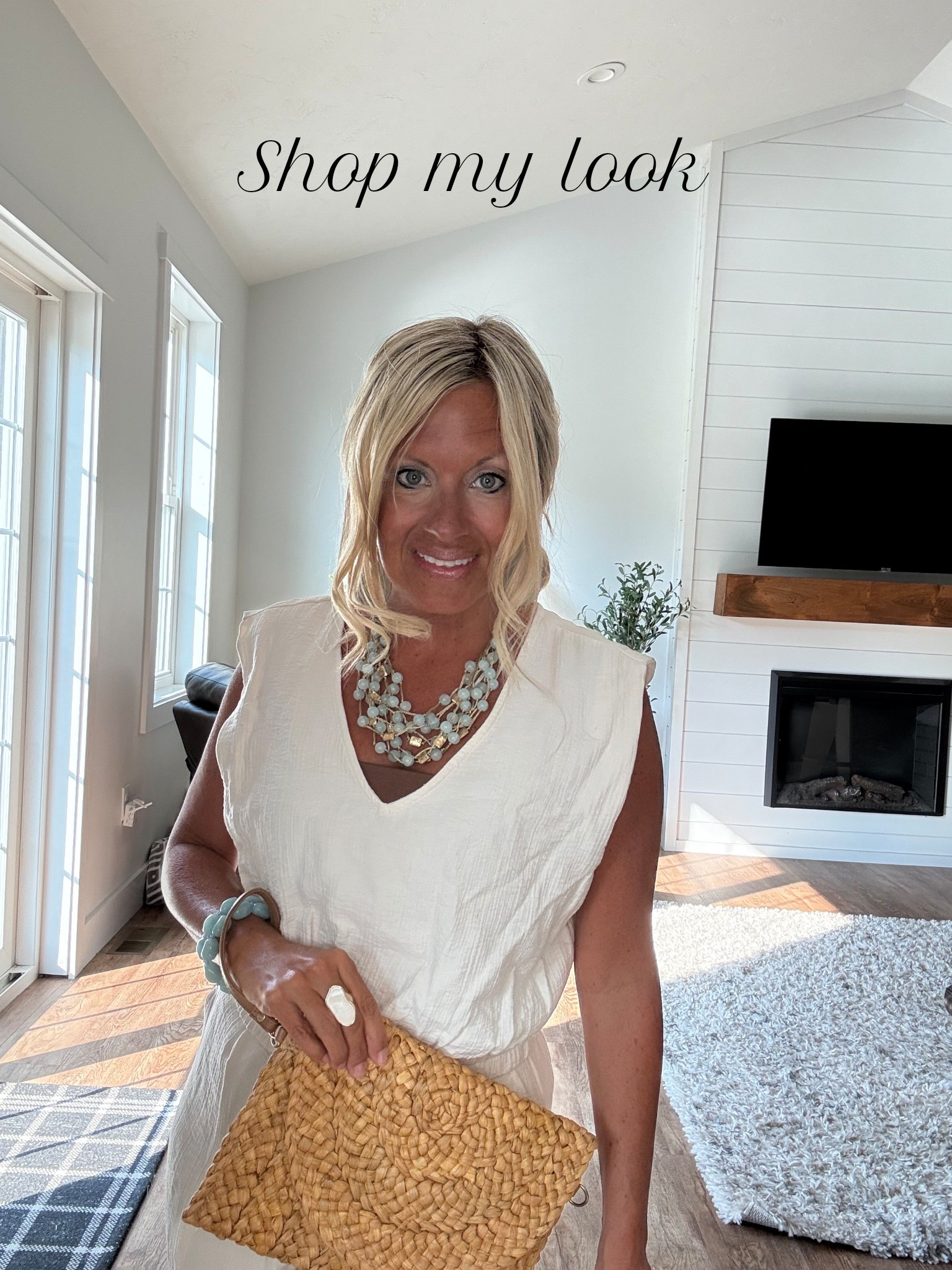 ✨Effortless Summer Style✨
Loving this 2-piece linen set from Target—so comfy, lightweight, and perfect for warm weather! 🌞 Whether you’re heading to brunch, beach, or running errands, this set keeps you feeling cool and looking polished.
I paired it with a woven clutch and layered necklace for a chic coastal vibe. 🐚

🛒 Shop the look now on my LTK!
#TargetStyle #LTKSummer #LinenLook #TargetFinds #NeutralStyle #OOTD