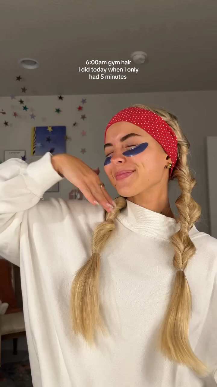 also SO perfect for day four hair!!! can you tell i’m excited about these long-hair hairstyles 🤭⭐️🍓 headband is from american eagle!! #hairtok #heatlesshair #hairinspo