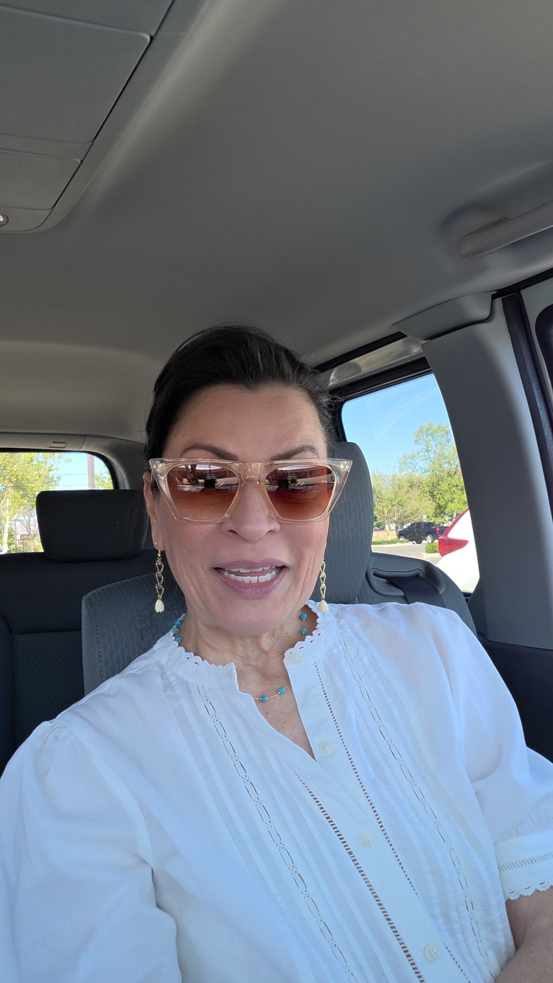 I want to know what you would like to see me post? What styles, makeup, household? What are your favorites to shop for? Message me! 📲☎️📞✍️✍️📝

#LTKOver40 #LTKselfcare #LTKdayinmylife