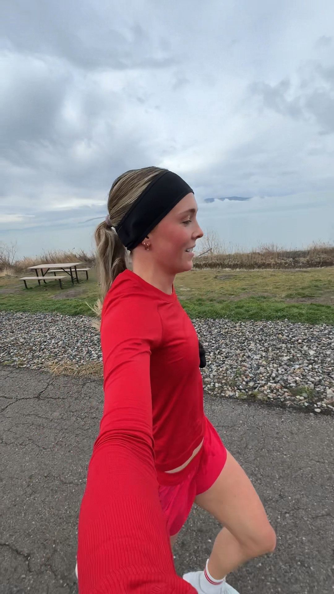 Cold weather running fit!

Top: 4
Bottoms: XS

#LTKfitnessgoals #LTKmorningroutine #LTKActive