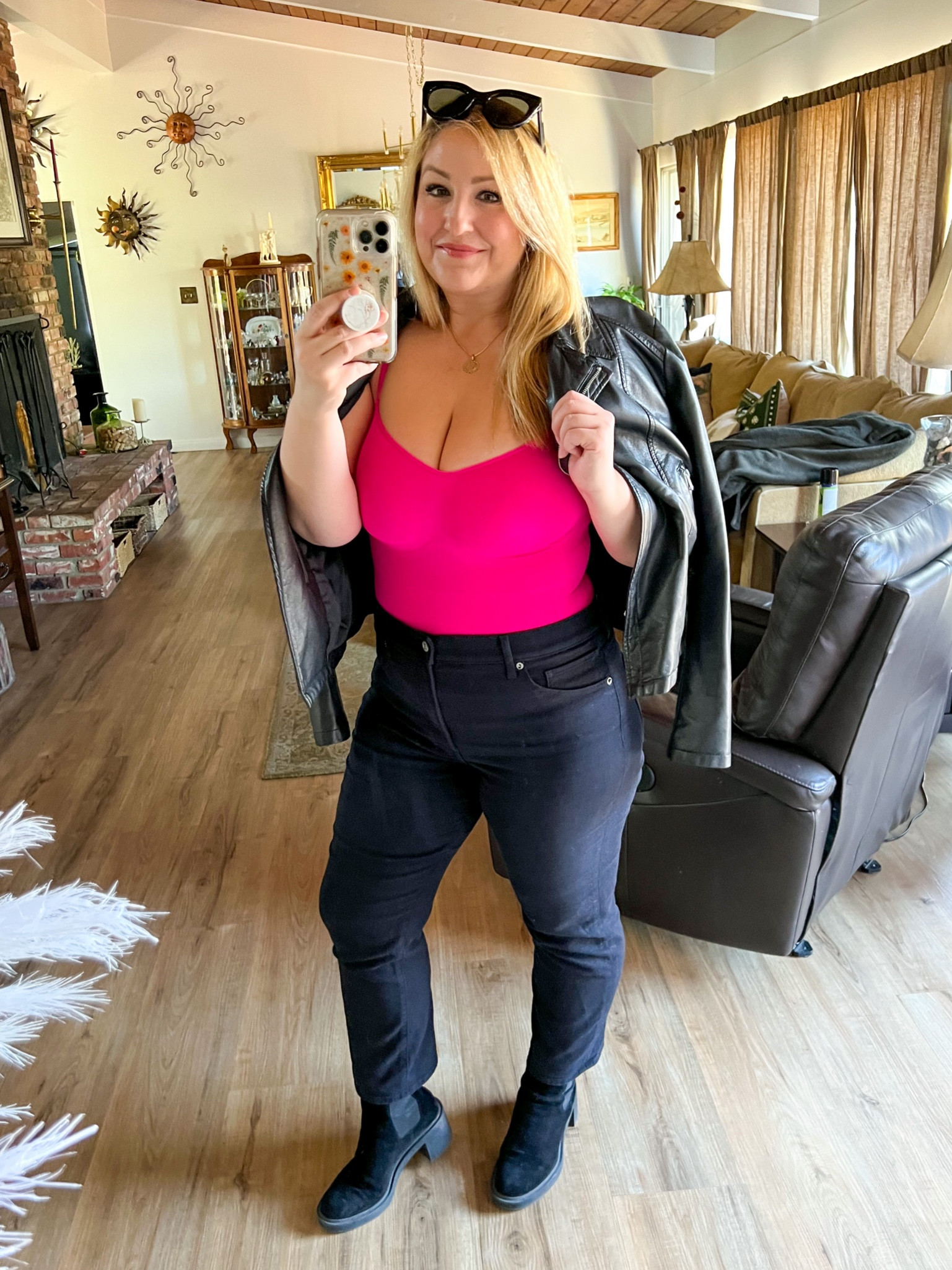 SKIMS SALE IS HERE!!
Linked my favs! 
I wear L/XL in everything 

#LTKFind #LTKsalealert #LTKcurves