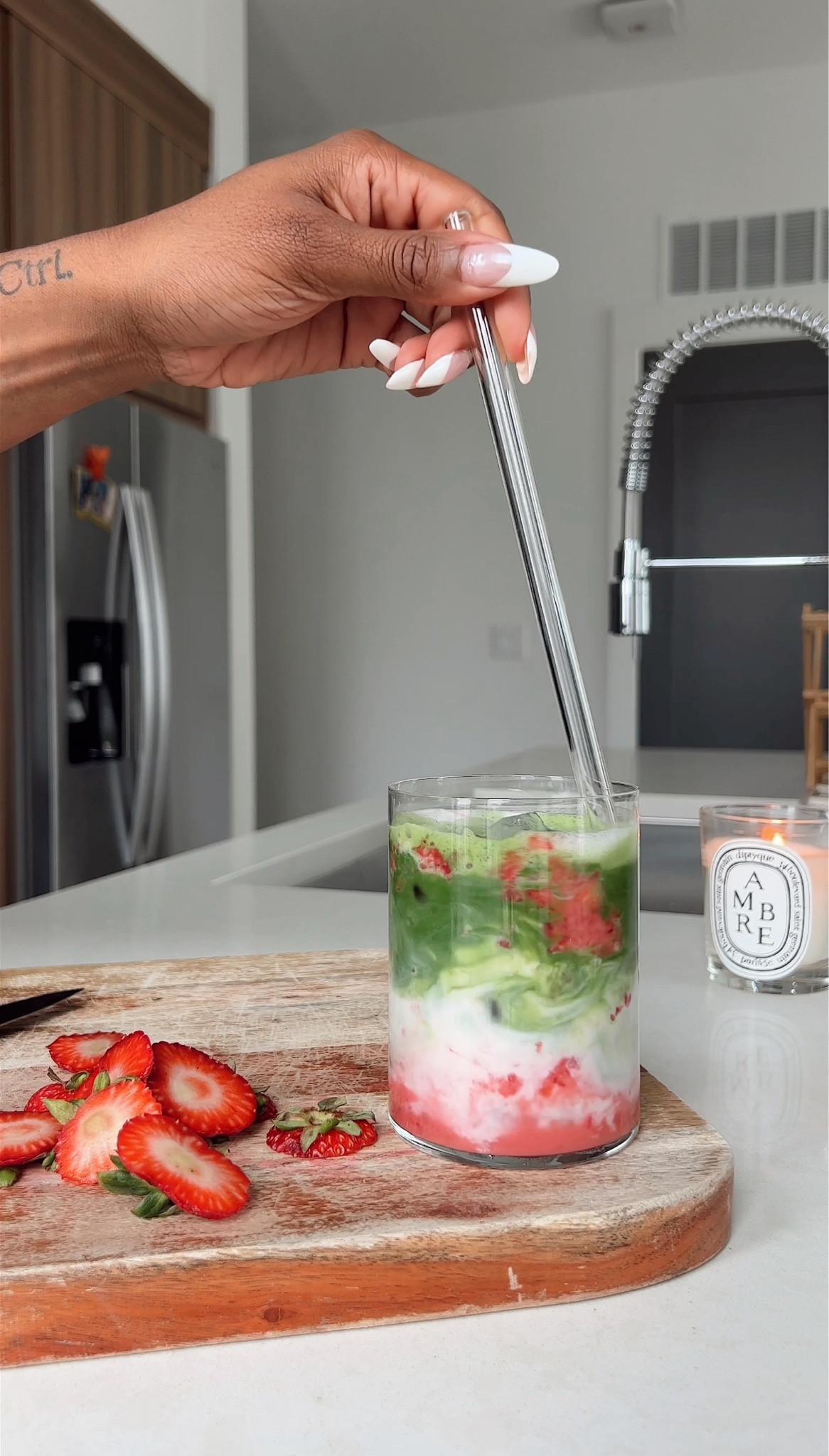 obsessed with my crate and barrel glassware and glass straws for my matcha lattes 🍓🍵


#LTKhome