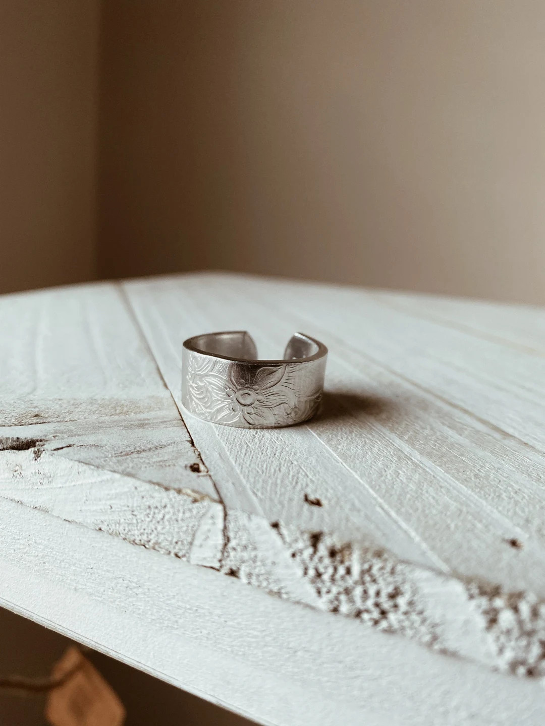Floral Embossed Ring - Etsy | Etsy (US)