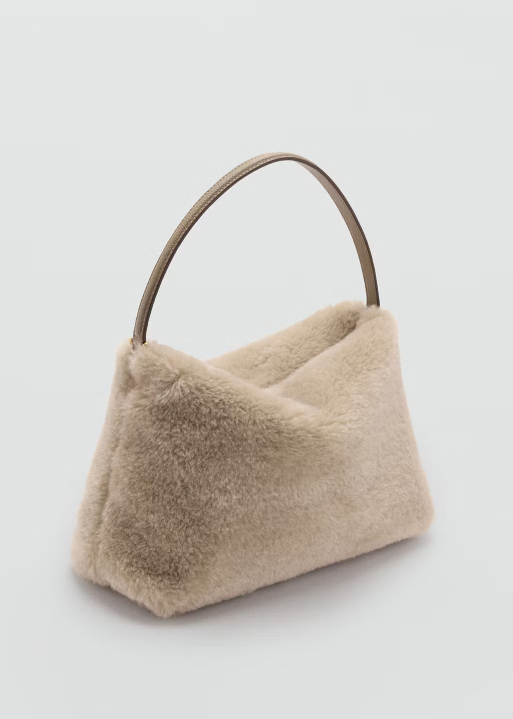 Faux-fur shoulder bag beige - Women - One size - MANGO | Mango (US/MX/AU)