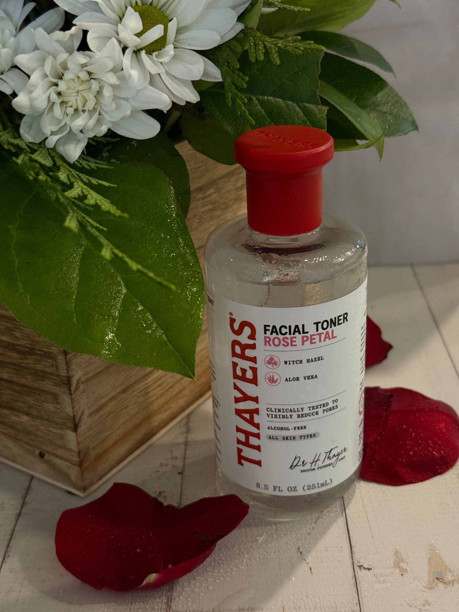 🌹 This Christmas, I said yes to the rose… Thrilled to share that I’m officially a Thayer’s Slayers ambassador!

Here’s to love, light, and a little rose scented self care. 🌸

–––––
Gifted @Thayers #ThayersAmbassador #SoftGirlSkincare #HolidayGlow #SelfCareSeason #CuratedBeauty #CleanBeauty #FestiveVibes


#LTKselfcare #LTKBeauty #LTKFindsUnder50