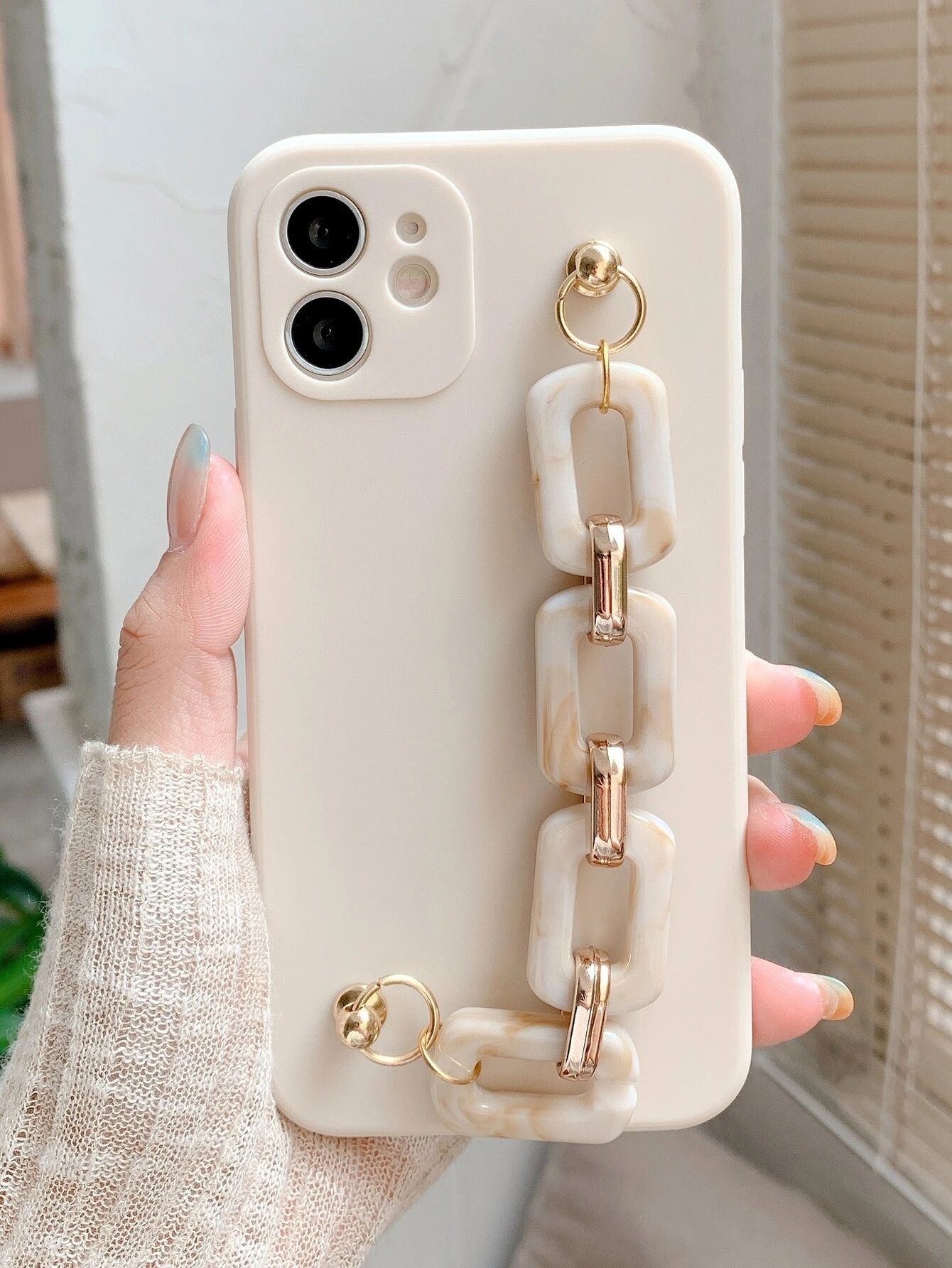 Solid Phone Case With Chain Hand Strap | SHEIN