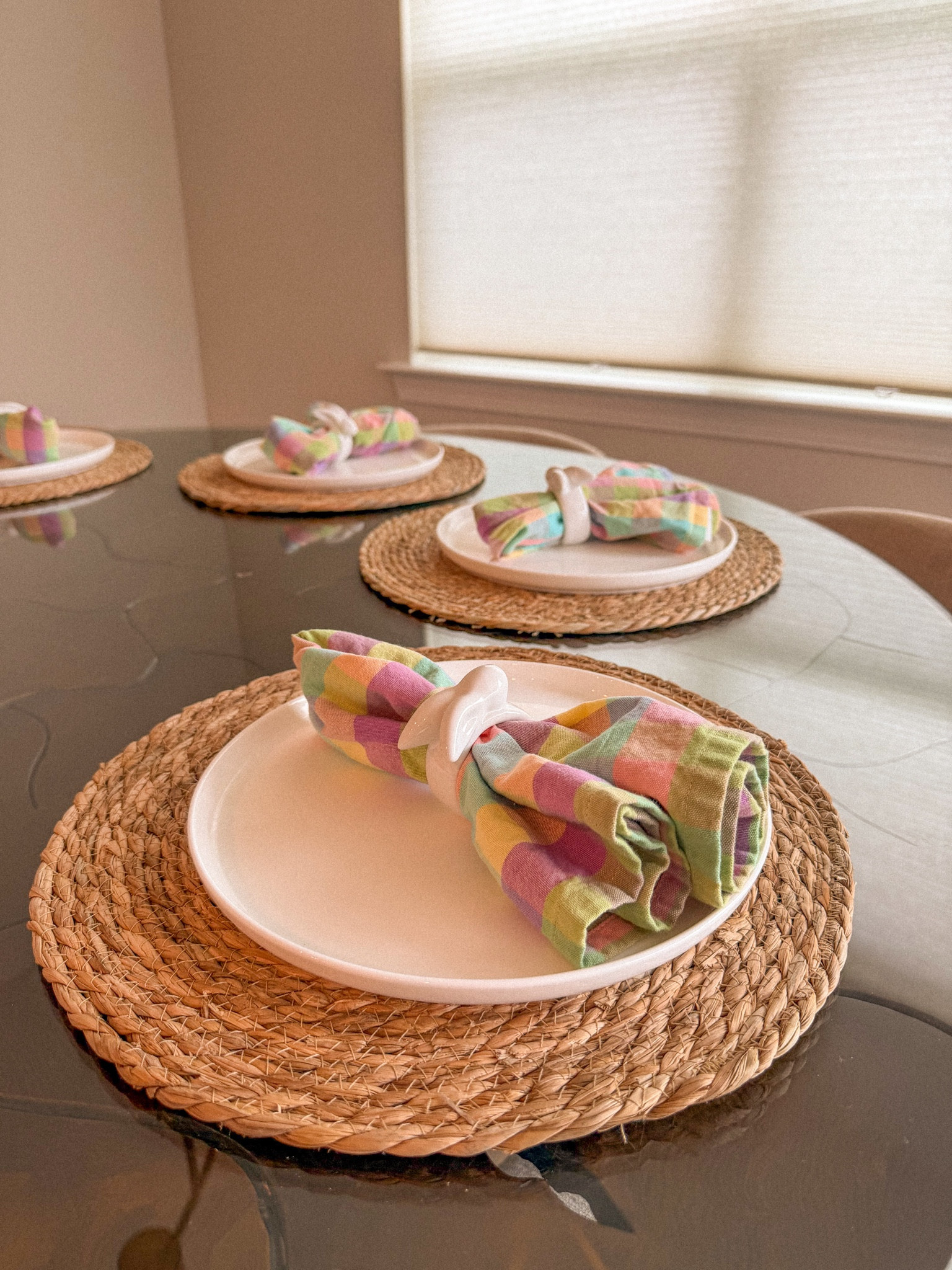 Easter table, Easter hosting, Amazon hosting finds 🫶

#LTKSeasonal #LTKHome