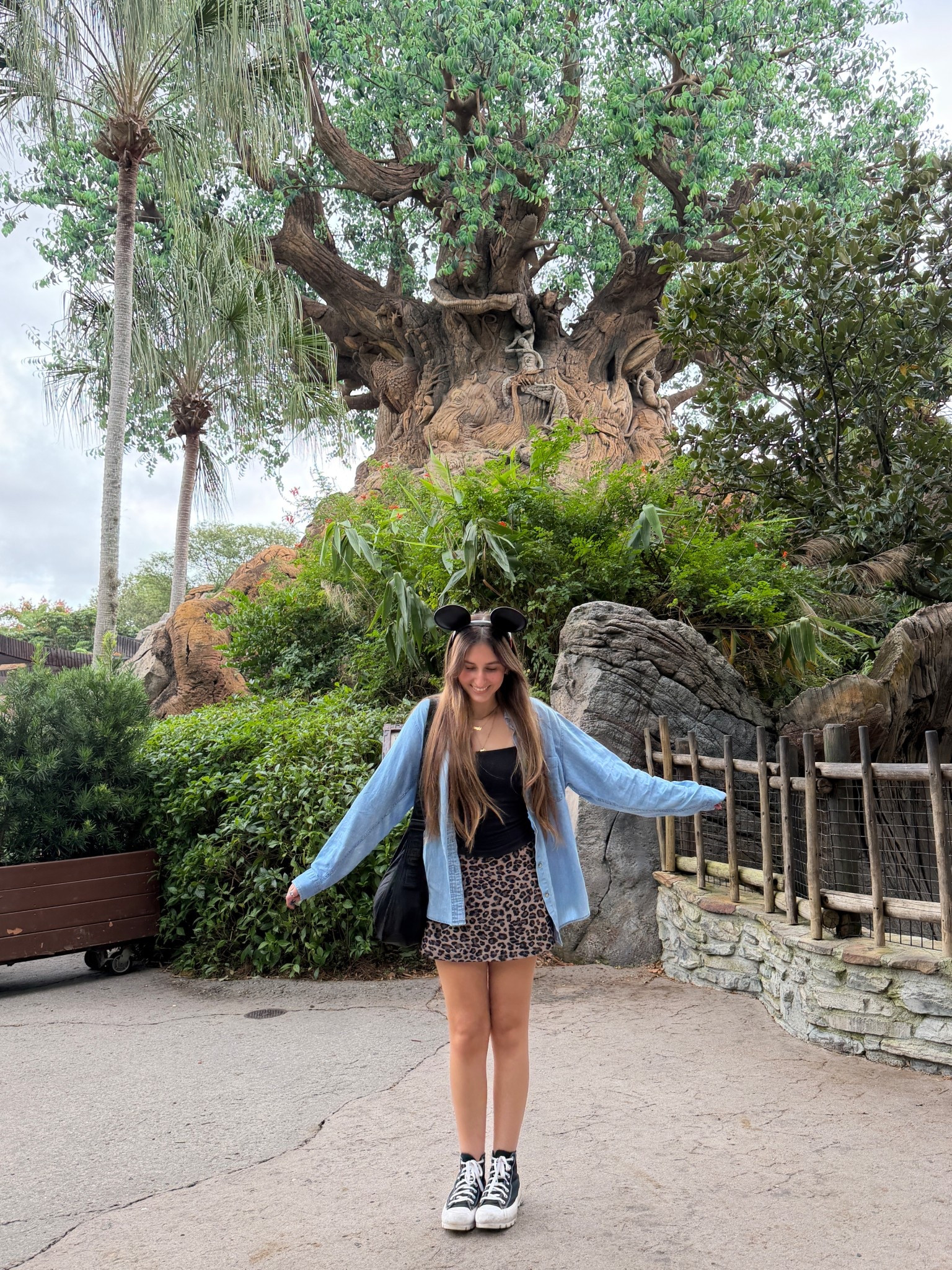 Disney’s Animal Kingdom ootd ✨

Tank: Abercrombie 
Skort: Abercrombie
Ears: Disneyland/ the Disney Store
Purse: Baggy
Shoes: Converse
Denim button down: vintage 

Ig: @jkyinthesky 

#disney #disneystyle #disneyworld #wdw #disneyootd #disneyoutfit #disneyoutfits #disneystyleinspo #disneyoutfitinspo #disneystreetstyle #casualstyle #styleinspo #disneyblogger #disneycreator #disneycreators #disneyblogger #disneyaesthetic #disneyvibes #disneyaccessories #disneysummer #summerstyle #fallstyle #fallfashion #animalkingdom #fallfashion 

#LTKStyleTip #LTKActive #LTKFindsUnder50