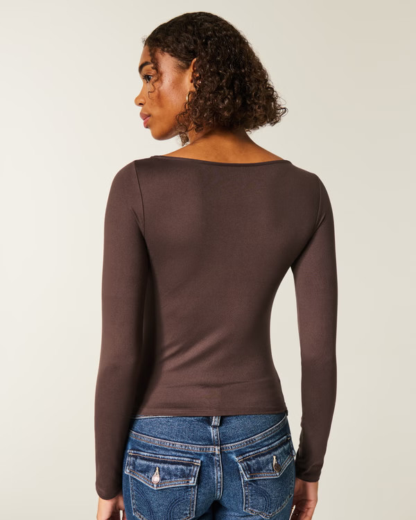 Long-Sleeve Seamless Fabric Slash-Neck Top | Hollister (US)