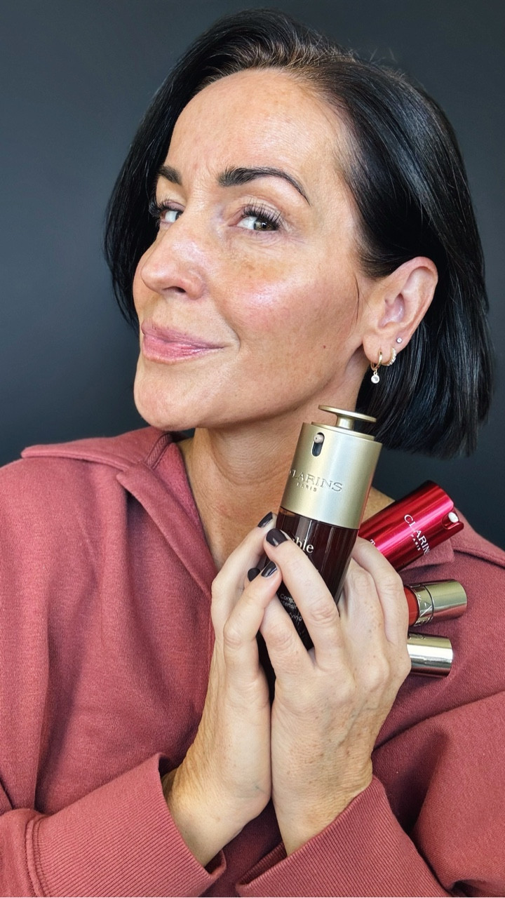 Cult favorites worldwide for a reason (never tried a product I didn’t like) and in my opinion the masks are the best of the best.  For all of my @clarinsusa top favorites- 
.
.
.

#clarinsusa #skincare #gifted  #skincaretips #skincarefirst #skincarefavorites #skincareroutine #skincareproducts #matureskincare #antiagingskincare #skincaremasking

#LTKBeauty