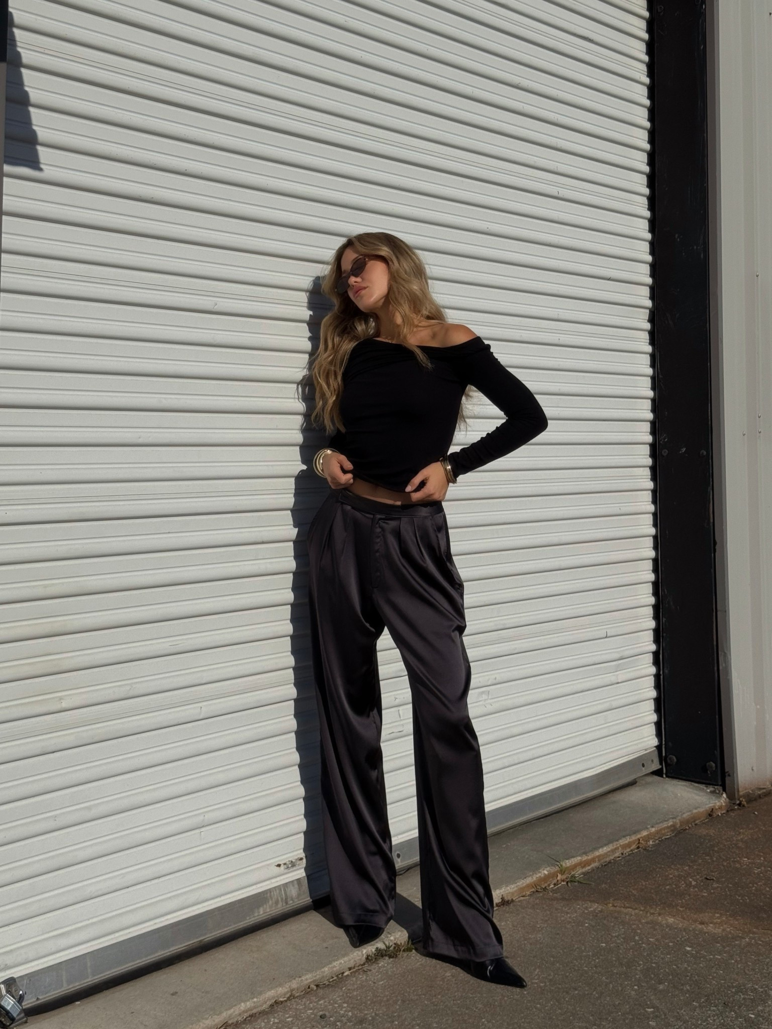 Joah Brown has the best basics to build a capsule wardrobe 🧸 I wear a size small in their clothing - I’m 5’7 for reference!