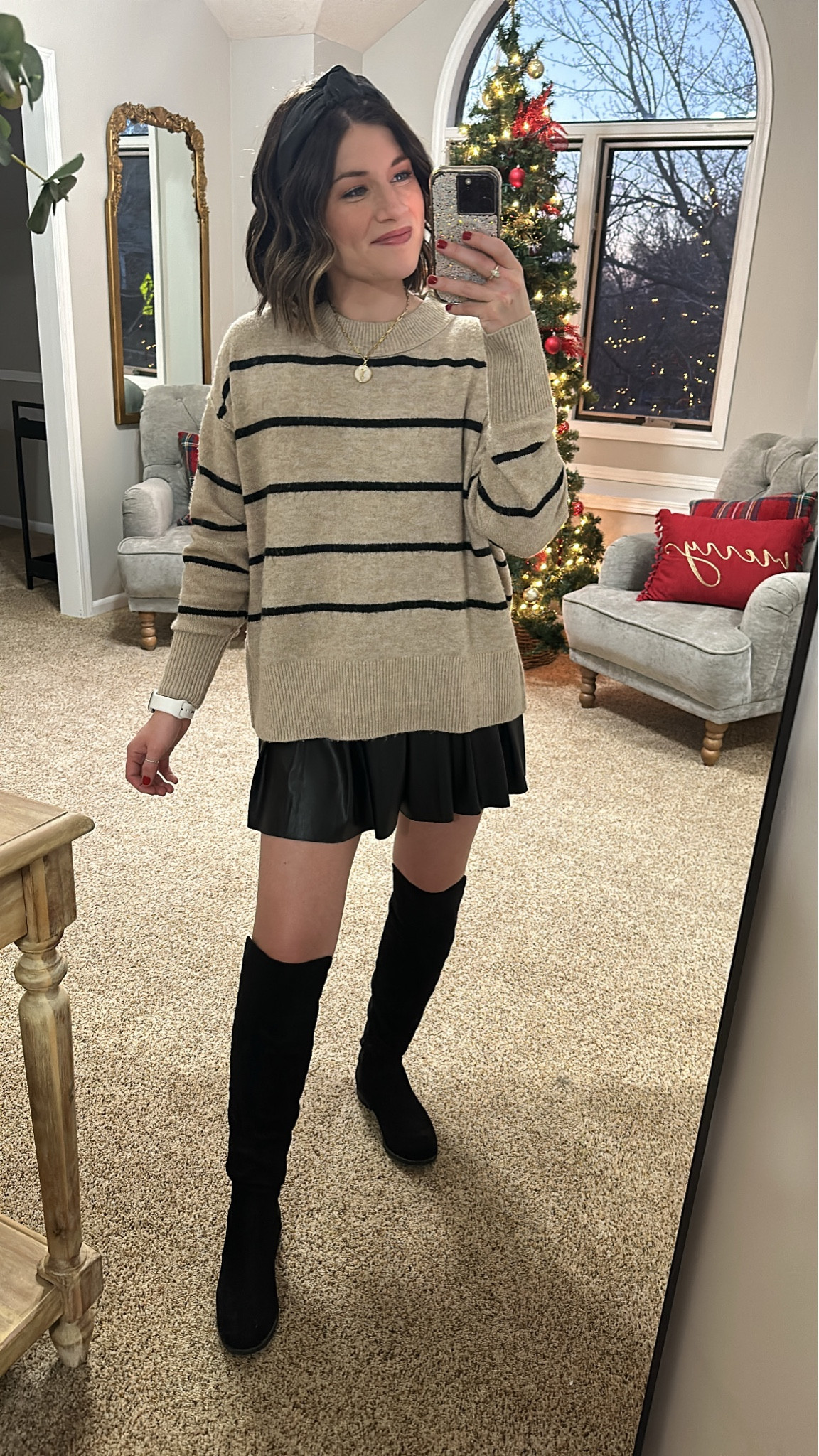 Dinner Date OOTD 🖤


#LTKfindsunder50 #LTKSeasonal #LTKstyletip