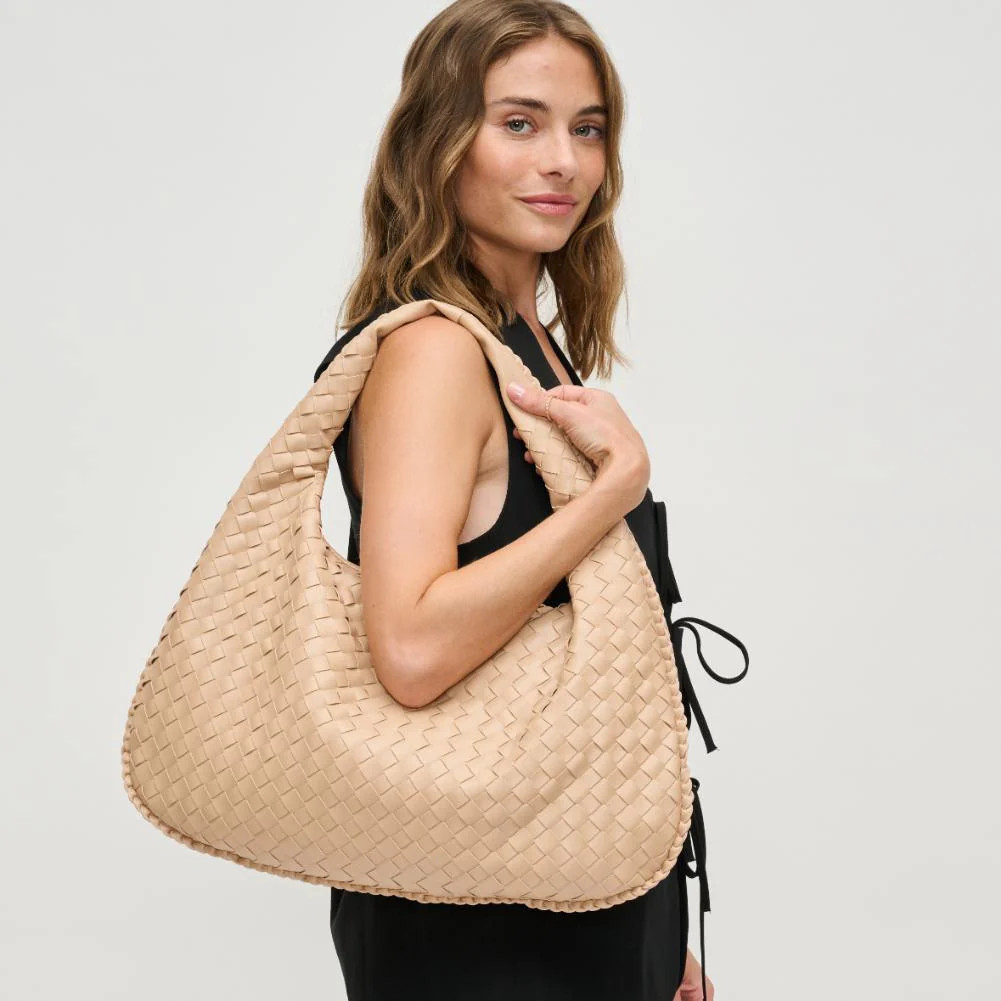 Victoria Hobo | Urban Expressions
