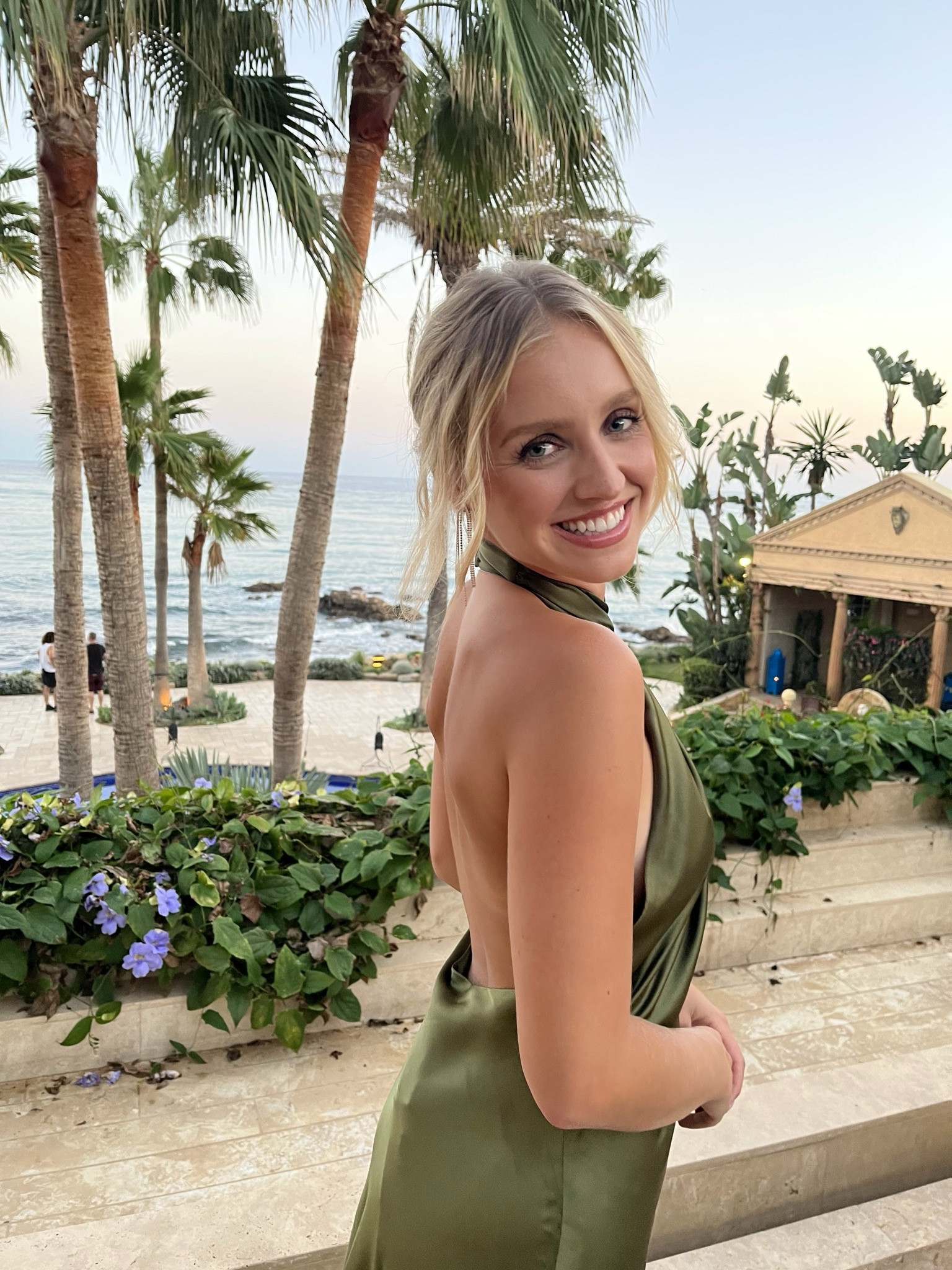 Olive green dress with an open back💃🫶🏻

#LTKU #LTKStyleTip