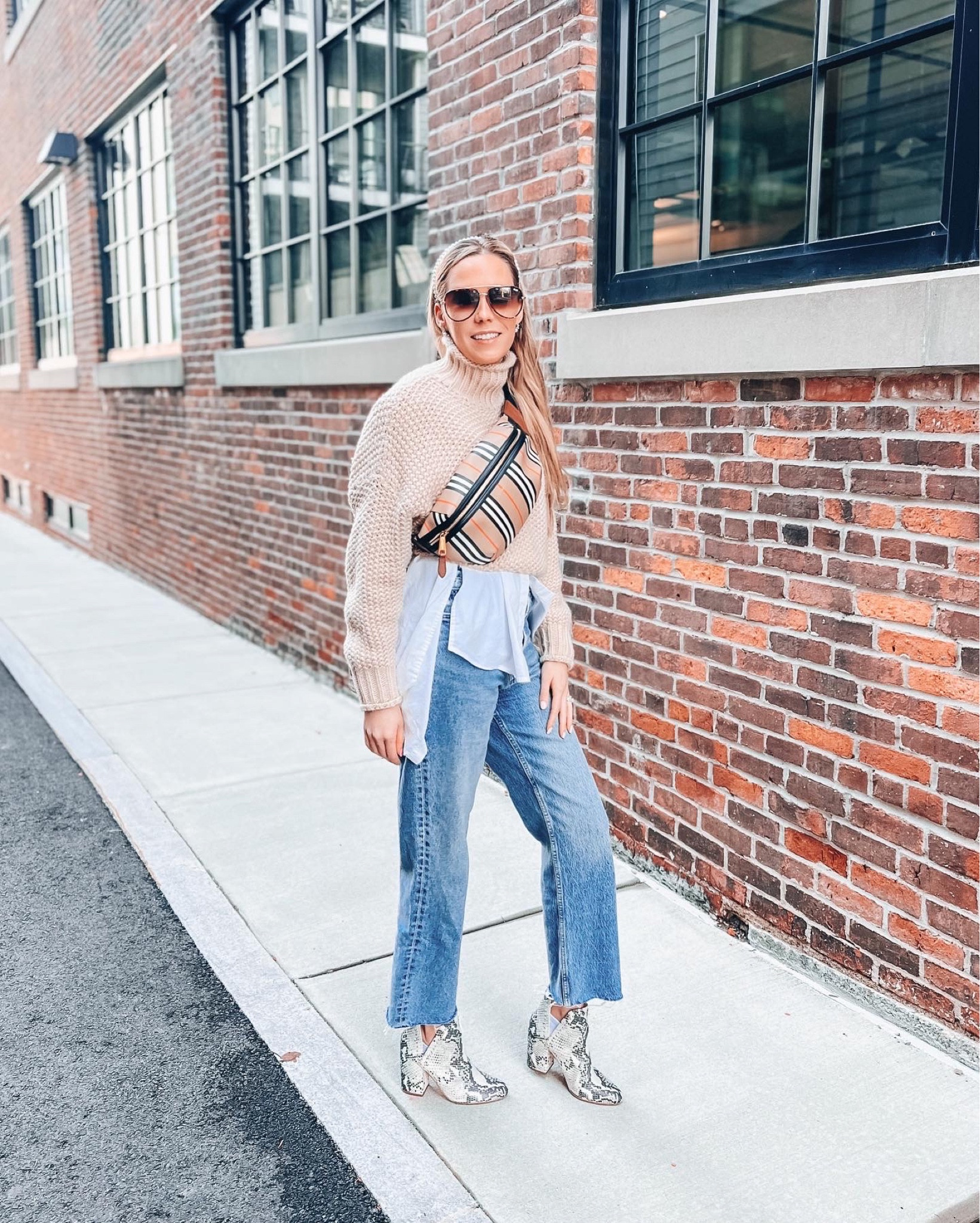 Mixing patterns, but staying in the same color hues is the key. 

#LTKsalealert #LTKitbag #LTKFind