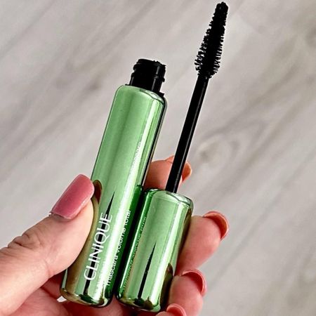 50% off Clinique mascaras today 👇! The Dramatically Different moisturizers are still on drop as well (but that probably won't last as it was a match from yesterday)! #ad

#LTKFindsUnder50 #LTKSaleAlert #LTKBeauty