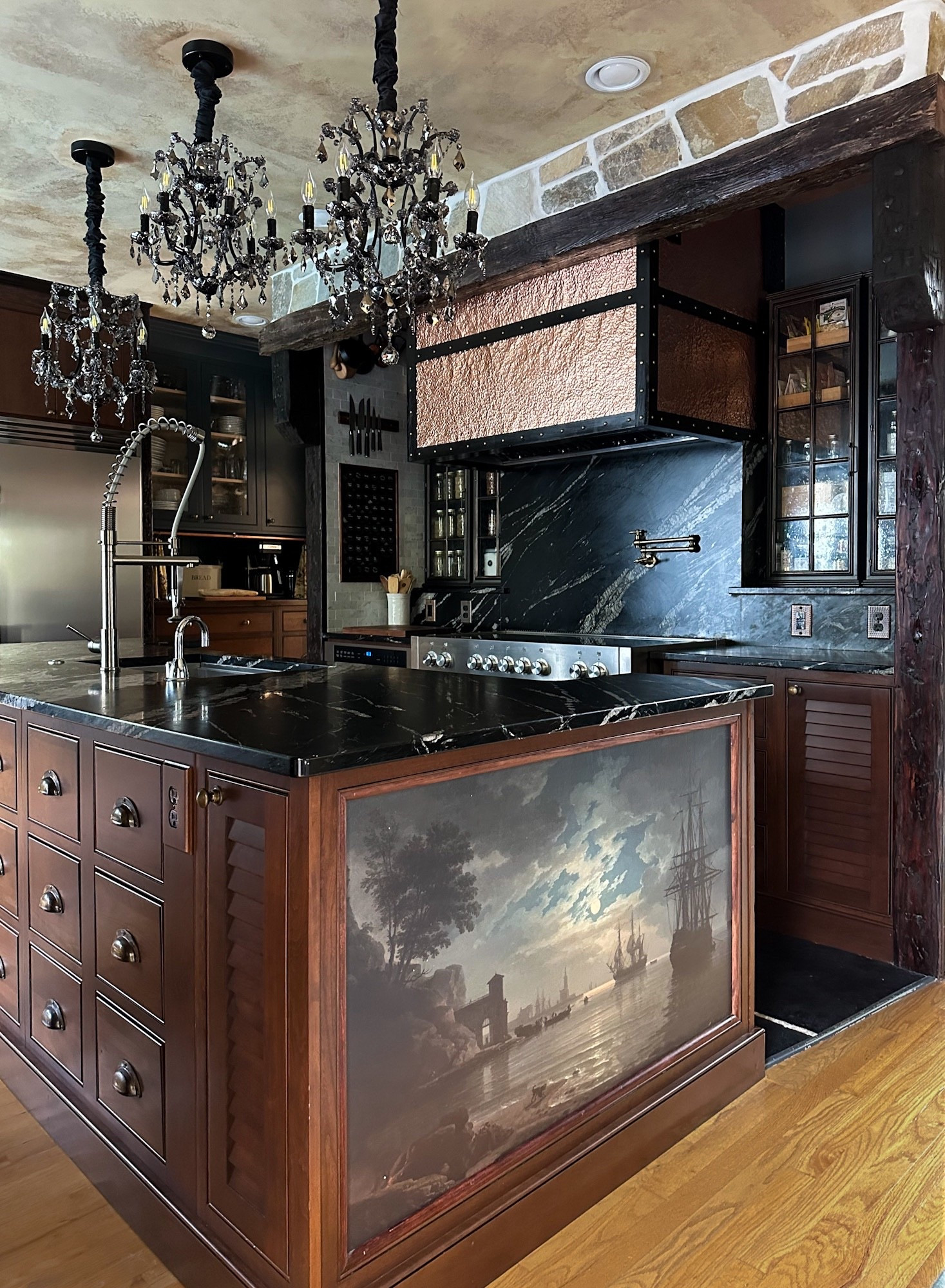 It’s the small details that really make a space. Linked are little upgrades like hardware and accent pieces that bring depth, warmth, and that perfectly dark moody vibe to your kitchen. 

#KitchenDetails #MoodyKitchen #DarkInteriors #HardwareUpgrade #EverydayElevated #TimelessStyle #HomeDecor #DesignDetails #callsigndesign