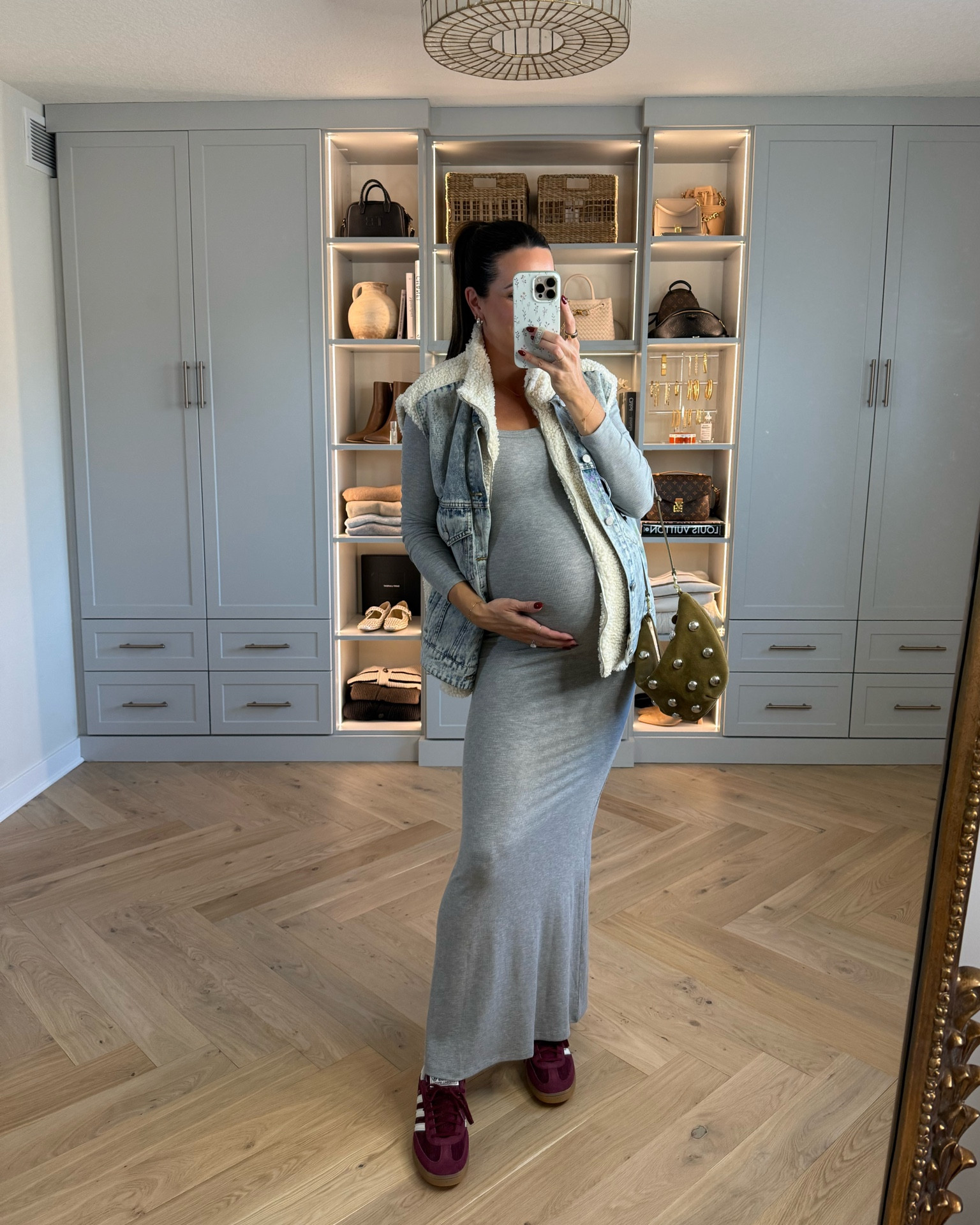 GDWM for a fire & pizza night with friends 🍕🔥✨ 

Amazon dress: sized up 1 to a M, bump friendly skims look for less 
Sherpa denim vest: true to size (S) oversized fit
Sneakers: size down half 

Pregnancy outfit / maternity style  / amazon fall fashion 



#LTKBump #LTKFindsUnder100 #LTKFindsUnder50