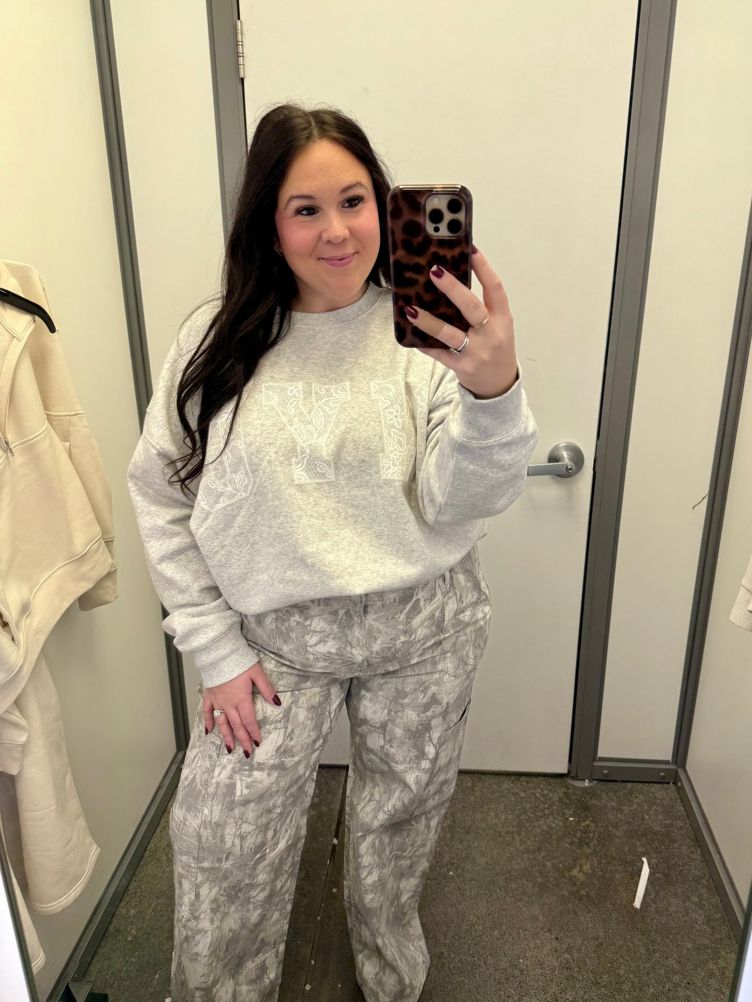 Obsessed with this outfit!! These pants are so comfy and cute… I had to grab this light camo color!

#LTKMidsize #LTKootd #LTKFindsUnder50