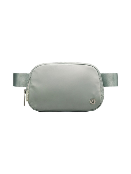 Everywhere Belt Bag 1L | Lululemon (US)