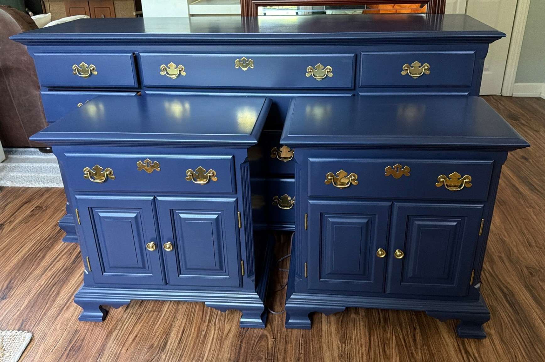 Beautiful navy set I just finished painting for a client! ￼

#LTKHome