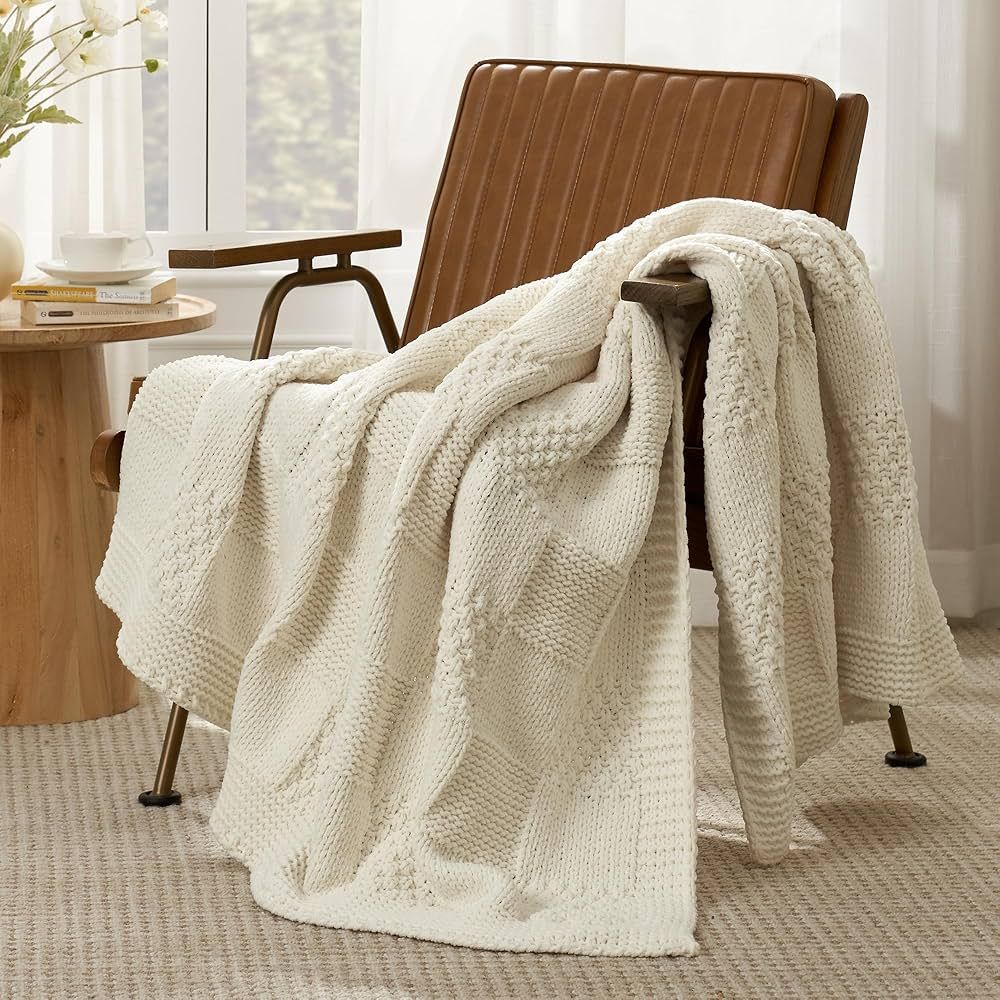 Amélie Home Checkered Throw Blanket Soft Cozy Knit Throw Blanket Farmhouse Decorative Chenille T... | Amazon (US)