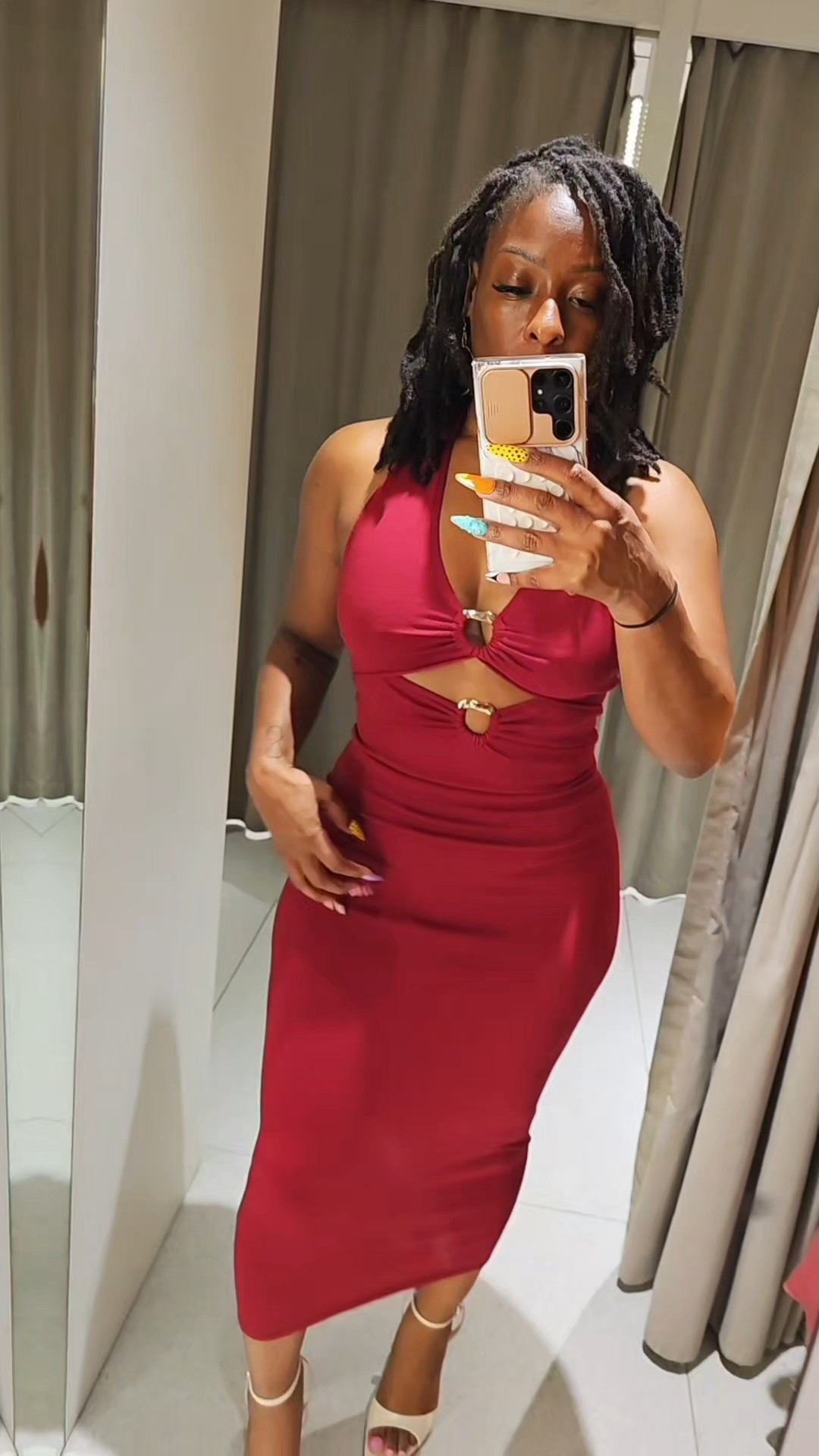 I said yes to the dress...#zara #tryonhaul #fashionable40s #ootdfashion #FitCheck #locs Small - 4938/020/691£29.99

#LTKParties #LTKOver40 #LTKFindsUnder50
