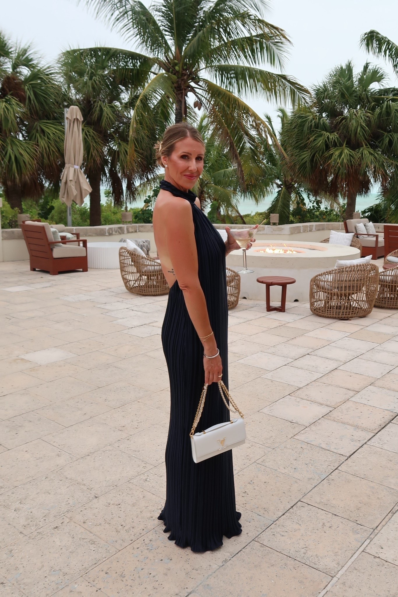 This navy satin maxi dress from Lulus is such a good wedding guest find! 💙 The pleated fabric and flowy fit are so pretty, and it’s now only $50! Perfect for fall weddings or holiday events.

Lulus dress, navy maxi dress, satin pleated dress, wedding guest outfit, fall wedding guest dress, holiday event dress, formal maxi dress, affordable wedding guest dress, women over 40 fashion, themominstyle