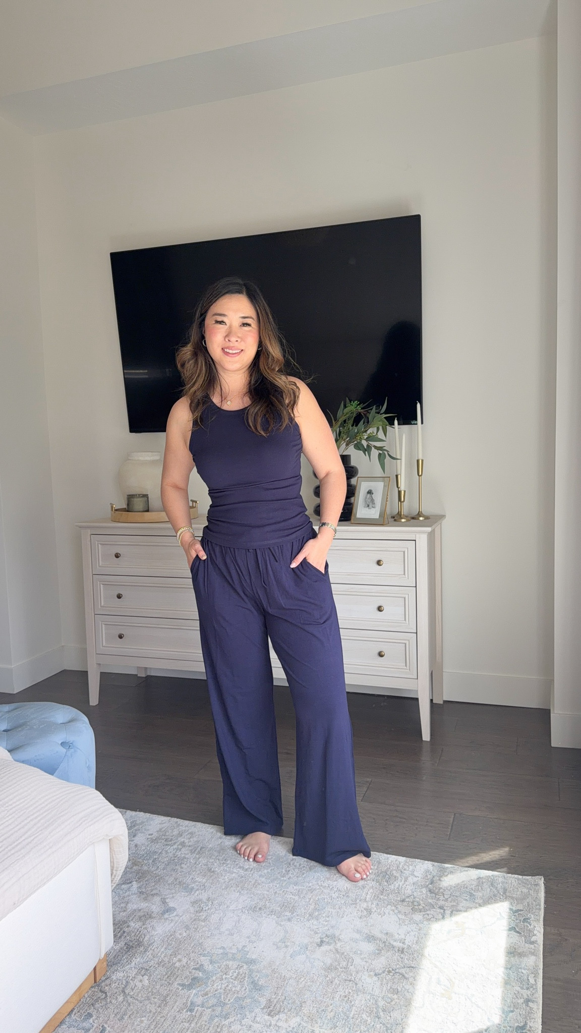 My fave Skims look for less sets on Amazon! They come in different lengths too. I am size 6/8 and wear Medium.