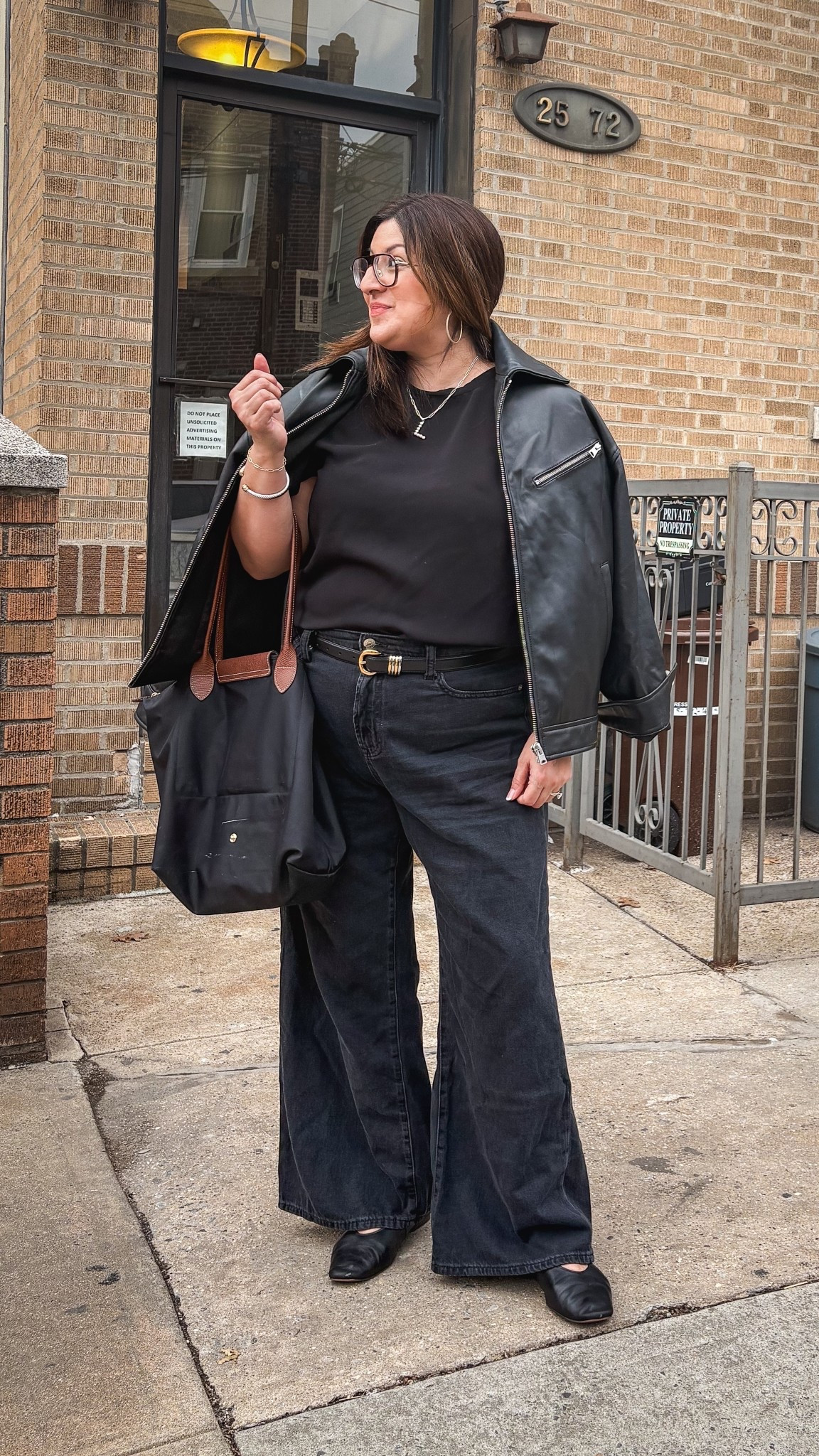 Quince leather coat (L)
Open Edit tee is old but I linked a v similar one from quince 
Madewell belt (XL)
Gap Factory wide leg jeans 
Madewell flats
Longchamp large lepliage tote 

#LTKMidsize #LTKSaleAlert #LTKOver40