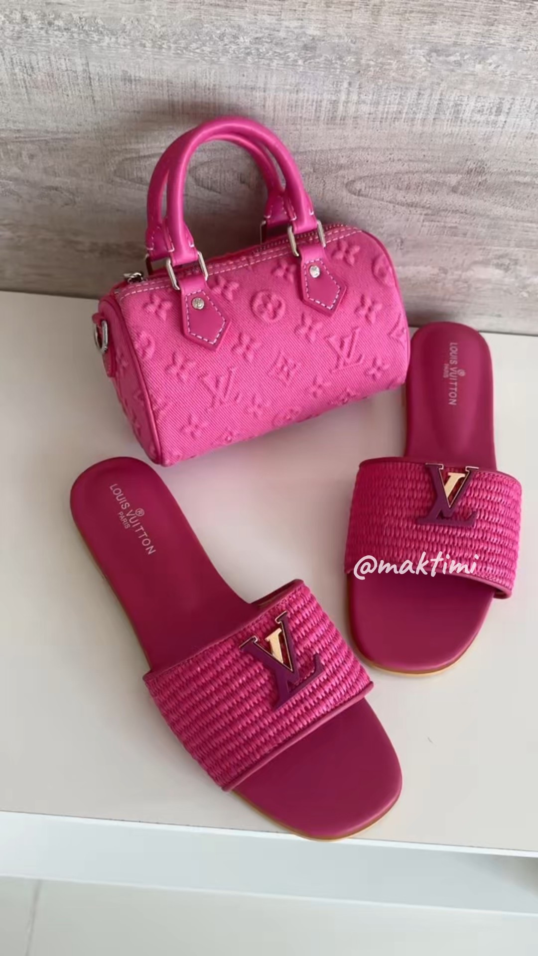 True to size 

#LTKbag #LTKshoes #LTKsale