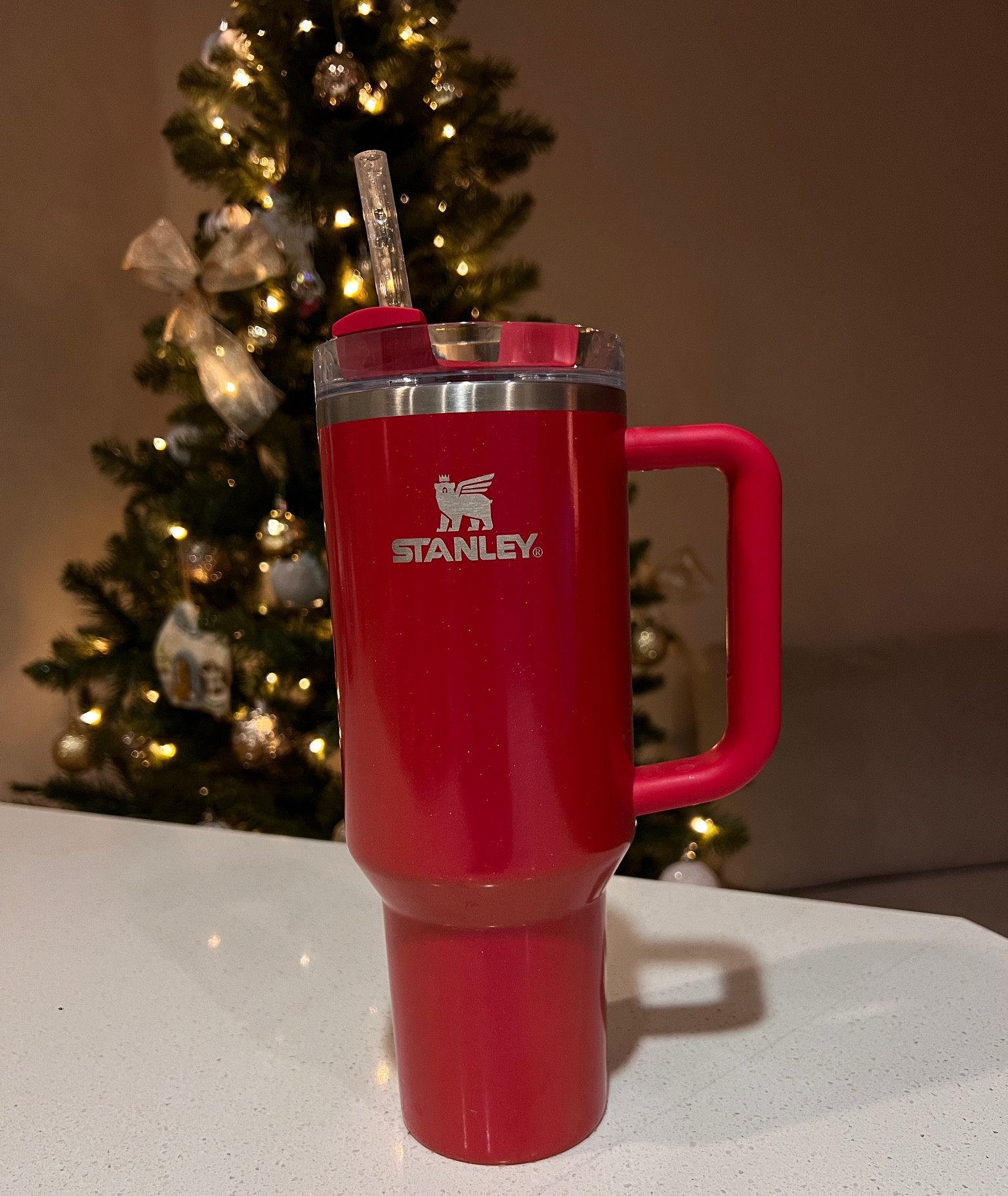 Festive sparkling red 40oz Stanley cup, perfect for the holidays ❤️ 
#TargetFinds #Stanley #RedStanley #HolidayGiftIdeas


#LTKfindsunder100 #LTKfitness #LTKfindsunder50