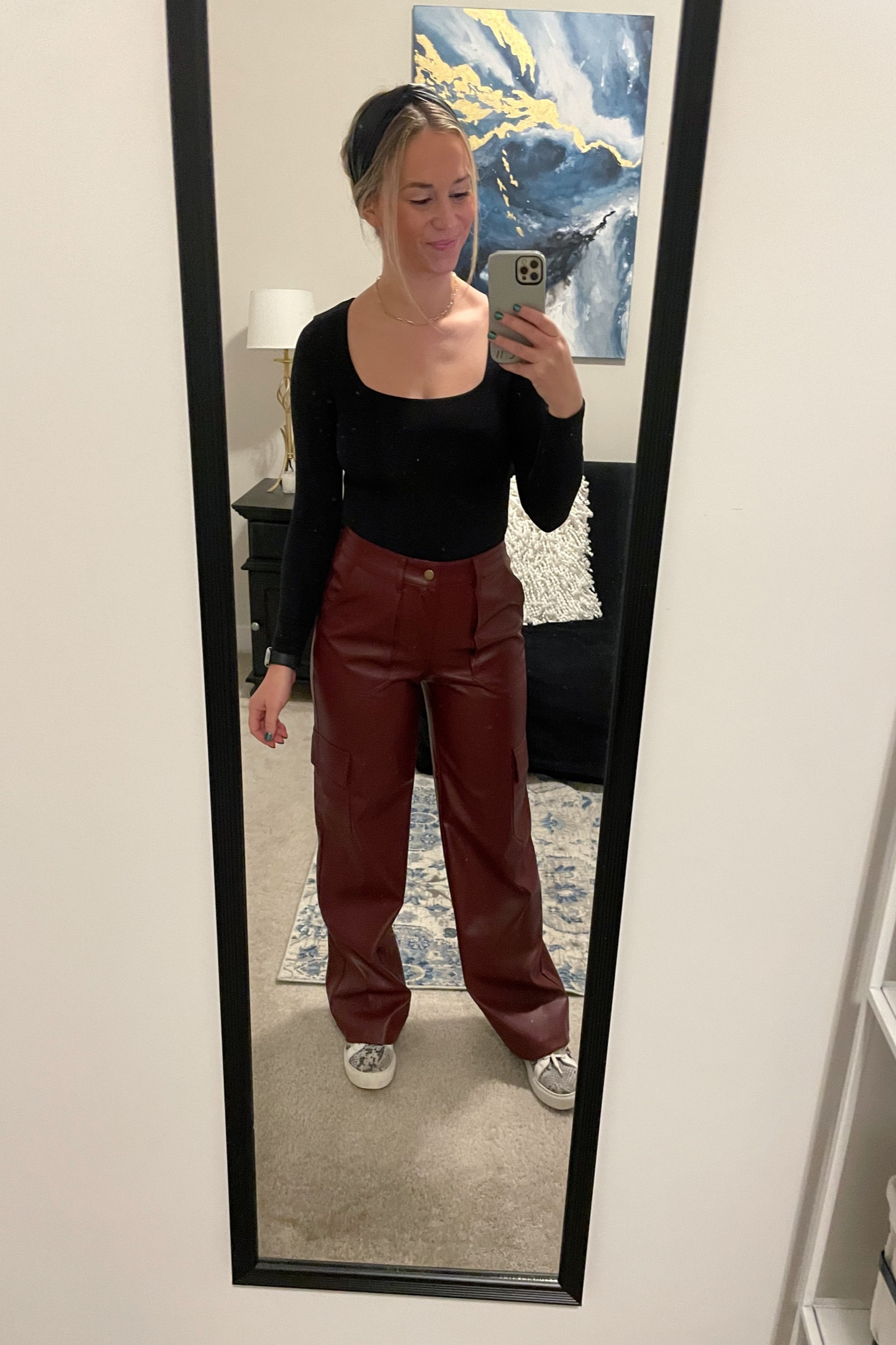 This bodysuit from Amazon has been a new staple in my every day outfits. So easy and comfortable! 


Bodysuit | faux leather pants | work outfit | teacher outfit | Amazon | Target 

#LTKworkwear #LTKstyletip #LTKfindsunder50