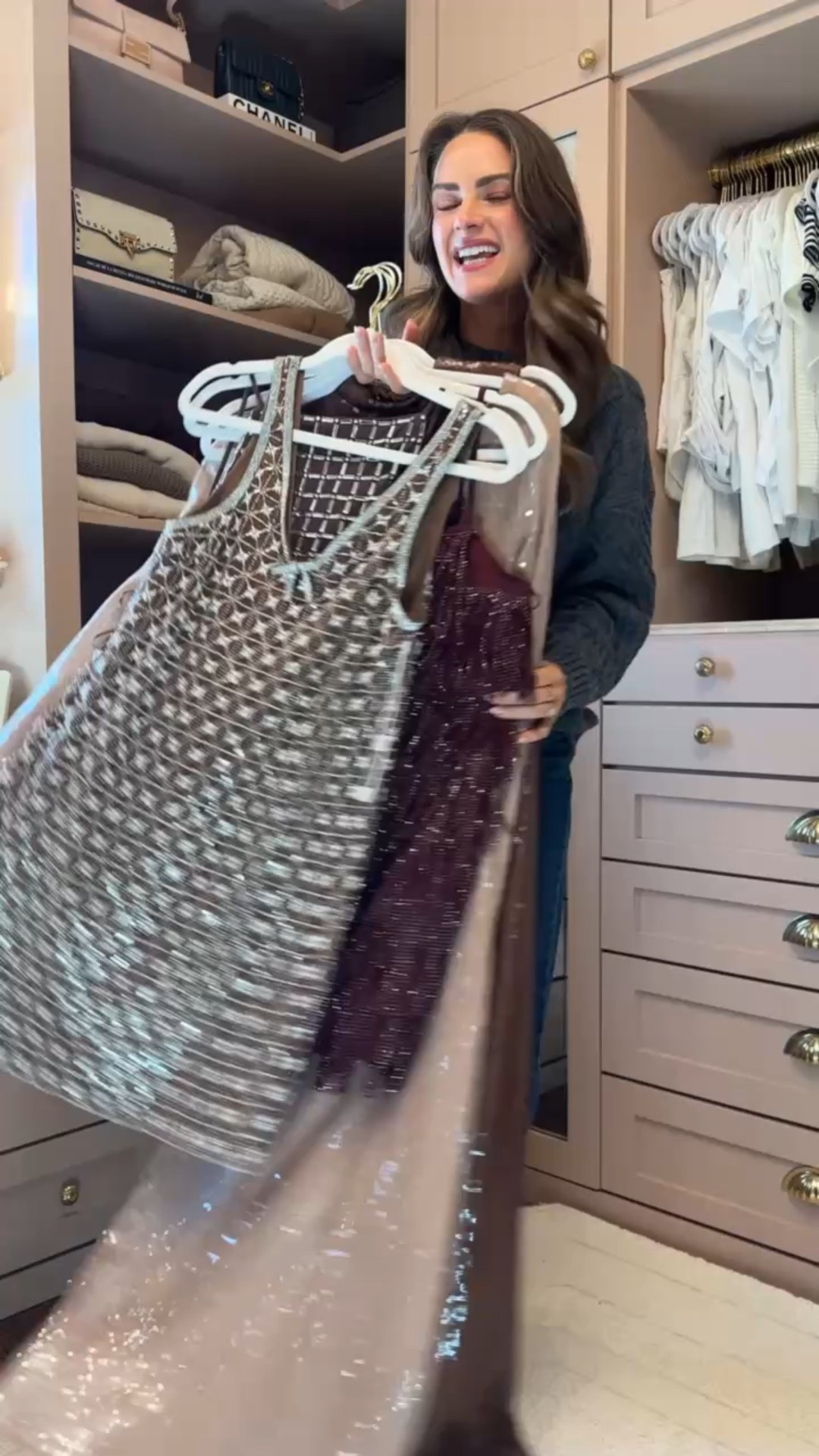 HELP ME PICK A DRESS FOR NYE✨



#LTKootd #LTKHoliday #LTKgrwm