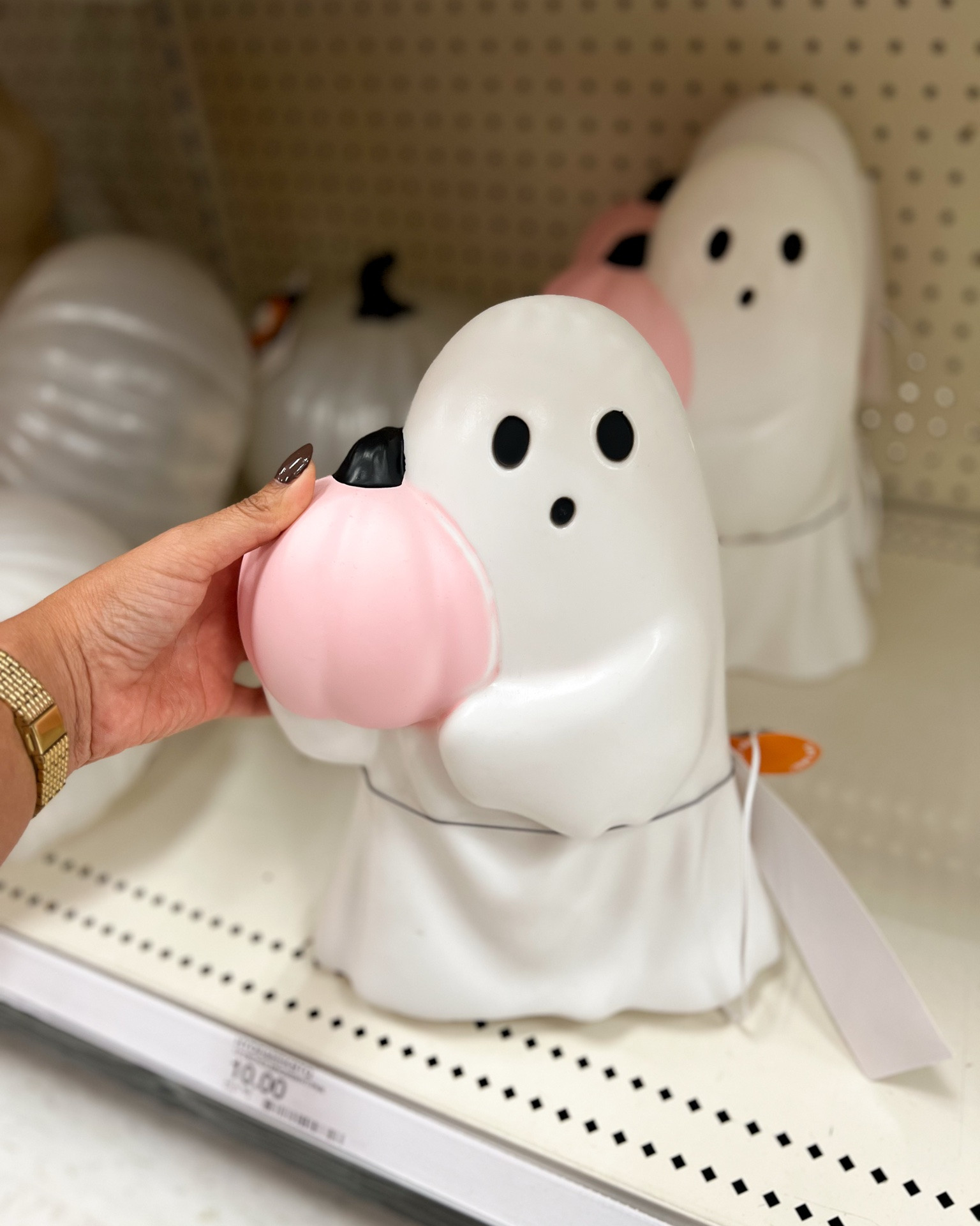 Halloween blow molds

Target finds, new at Target, Target Halloween, Halloween decor

#LTKHome #LTKSeasonal