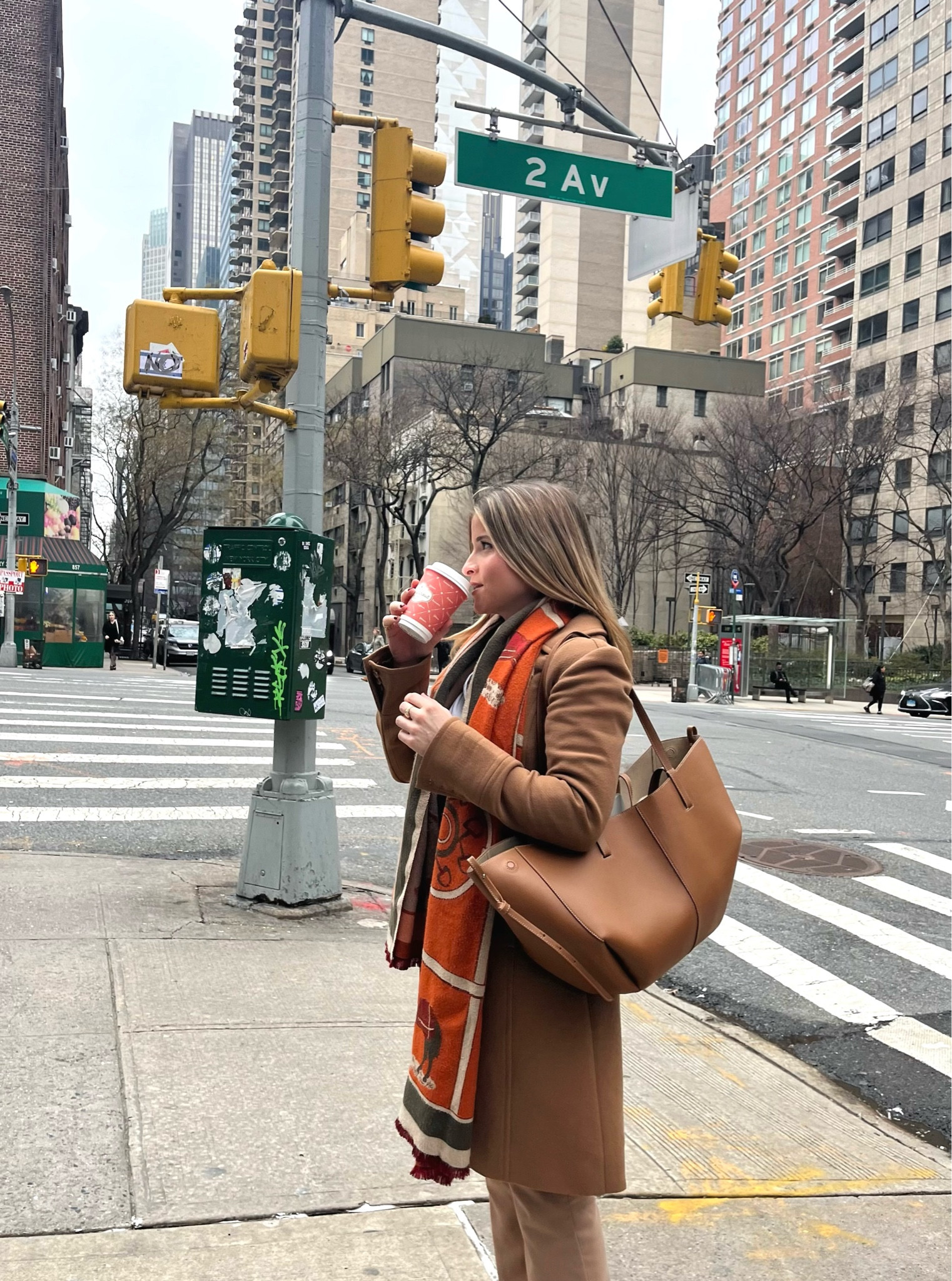 life as a museum lady lately 🍎

#LTKSeasonal #LTKsalealert #LTKfindsunder50