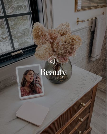 Julia’s favorite beauty products 🖤

#LTKBeauty