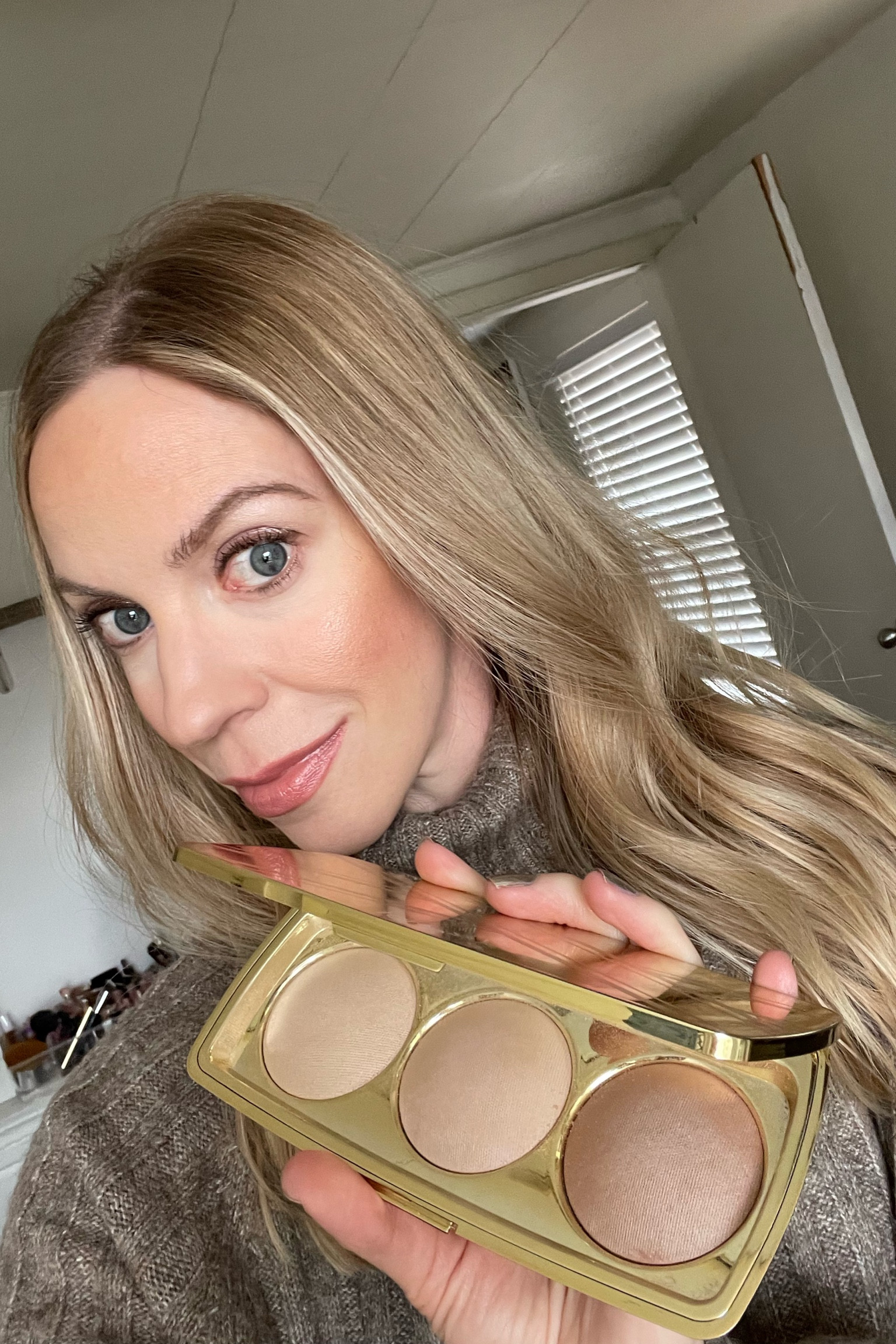 Tarte glow palette - setting powder, highlighter, and bronzer all in one ✨

#LTKunder50 #LTKFind #LTKbeauty