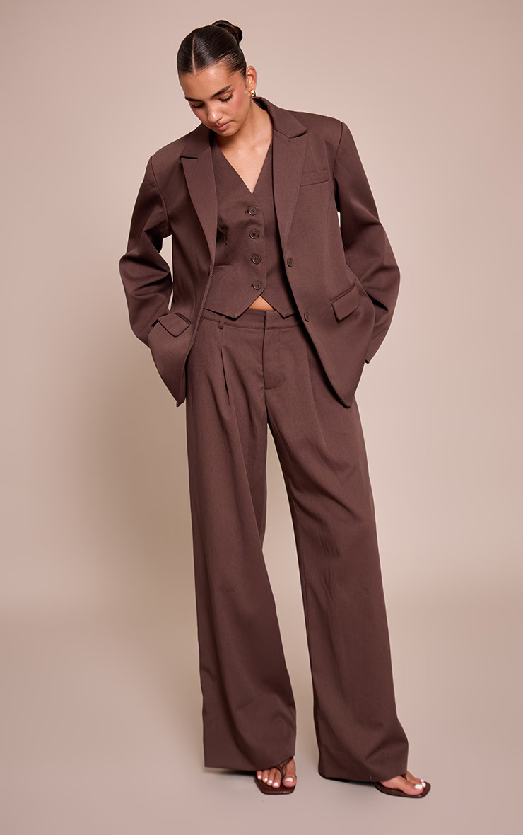 Dark Brown Tailored Woven Oversized Dad Blazer | PrettyLittleThing UK