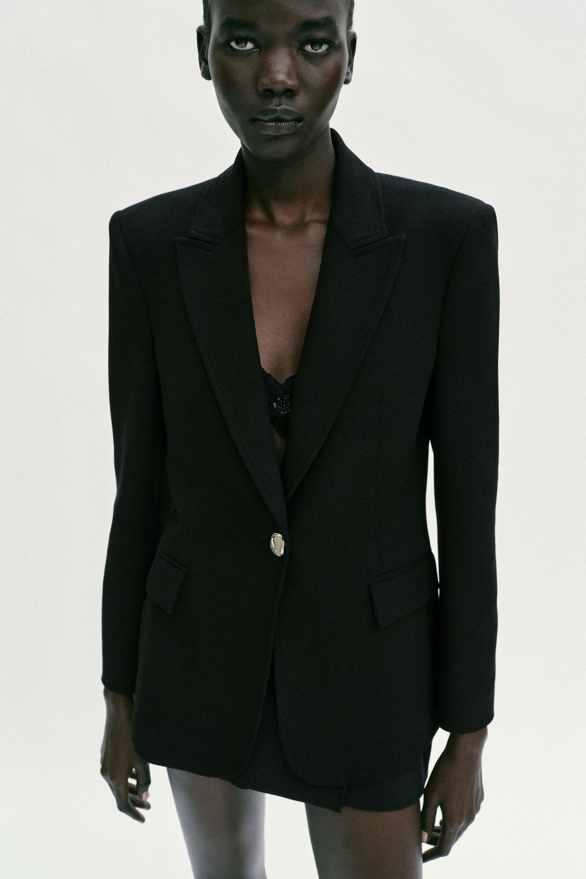 FITTED BLAZER WITH SHOULDER PADS | Zara UK