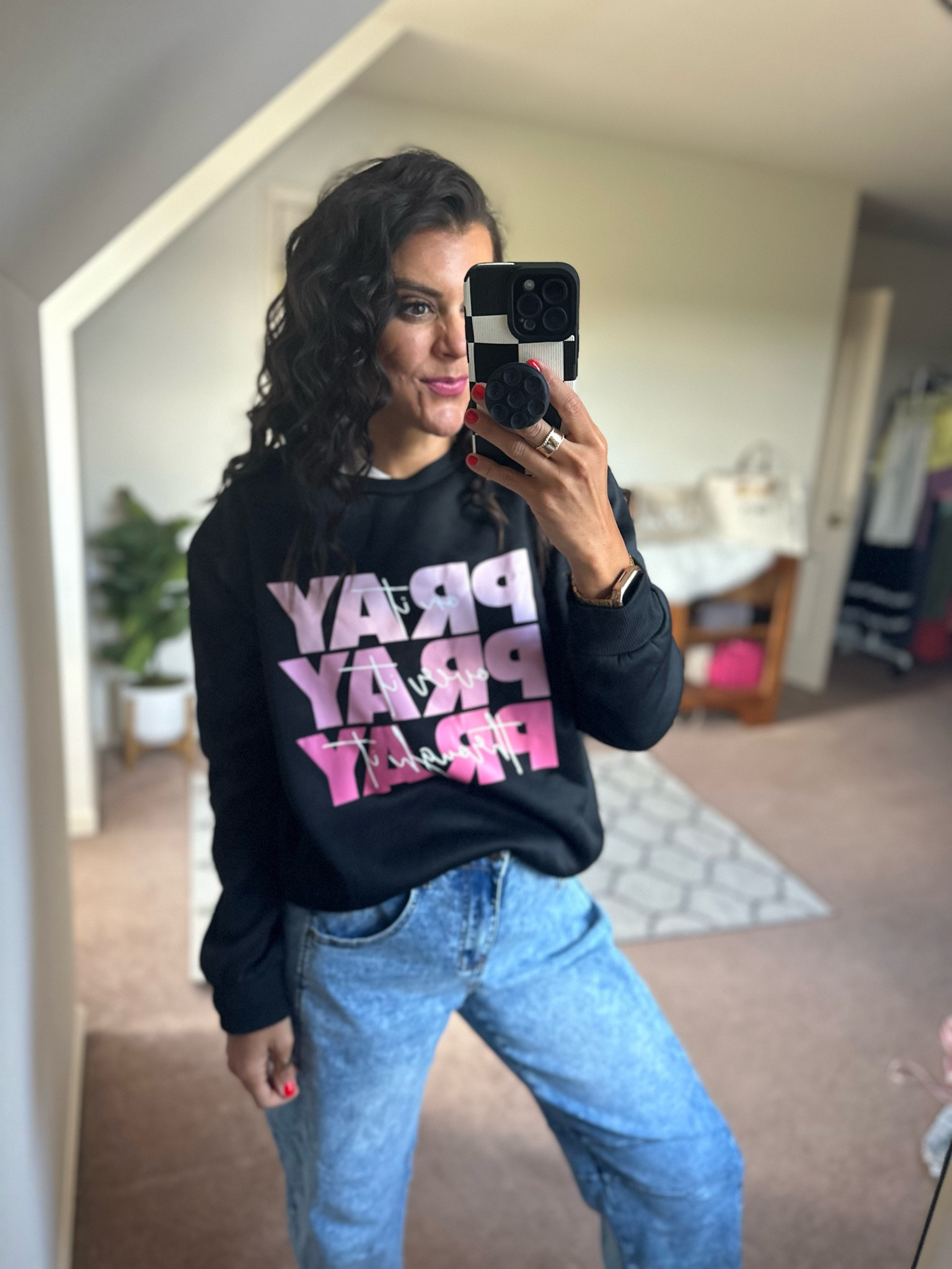 Love my new Amazon sweatshirt! Size medium 

#LTKFindsUnder100 #LTKSeasonal