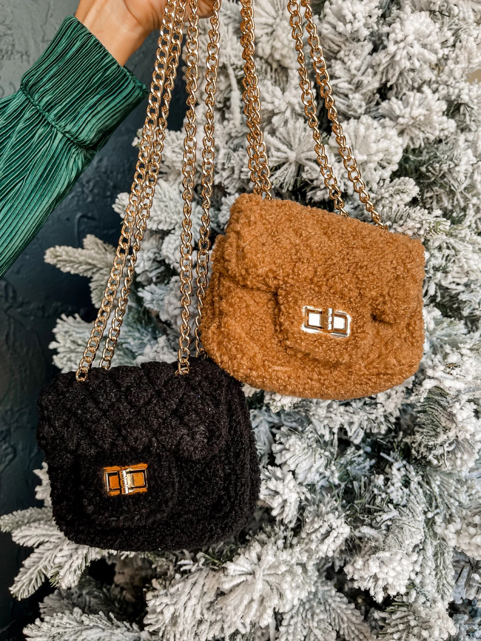 Sherpa bag, Sherpa purse, crossbody, purse, shoulder bag

#LTKGiftGuide #LTKfindsunder50 #LTKstyletip