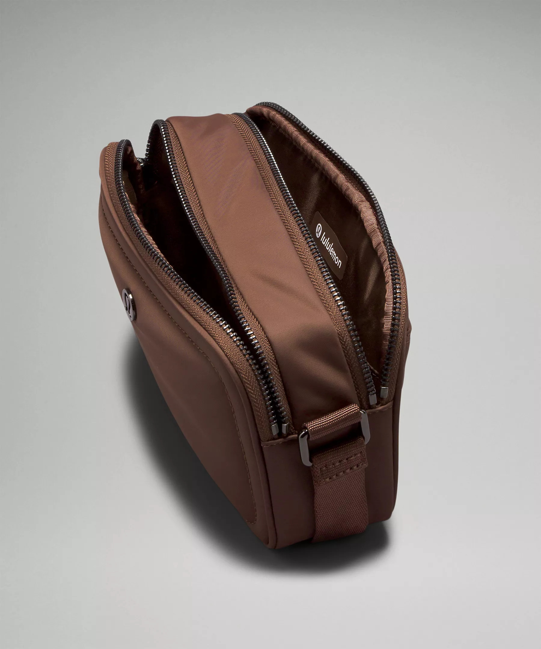 Crossbody Camera Bag 2L | Lululemon (US)