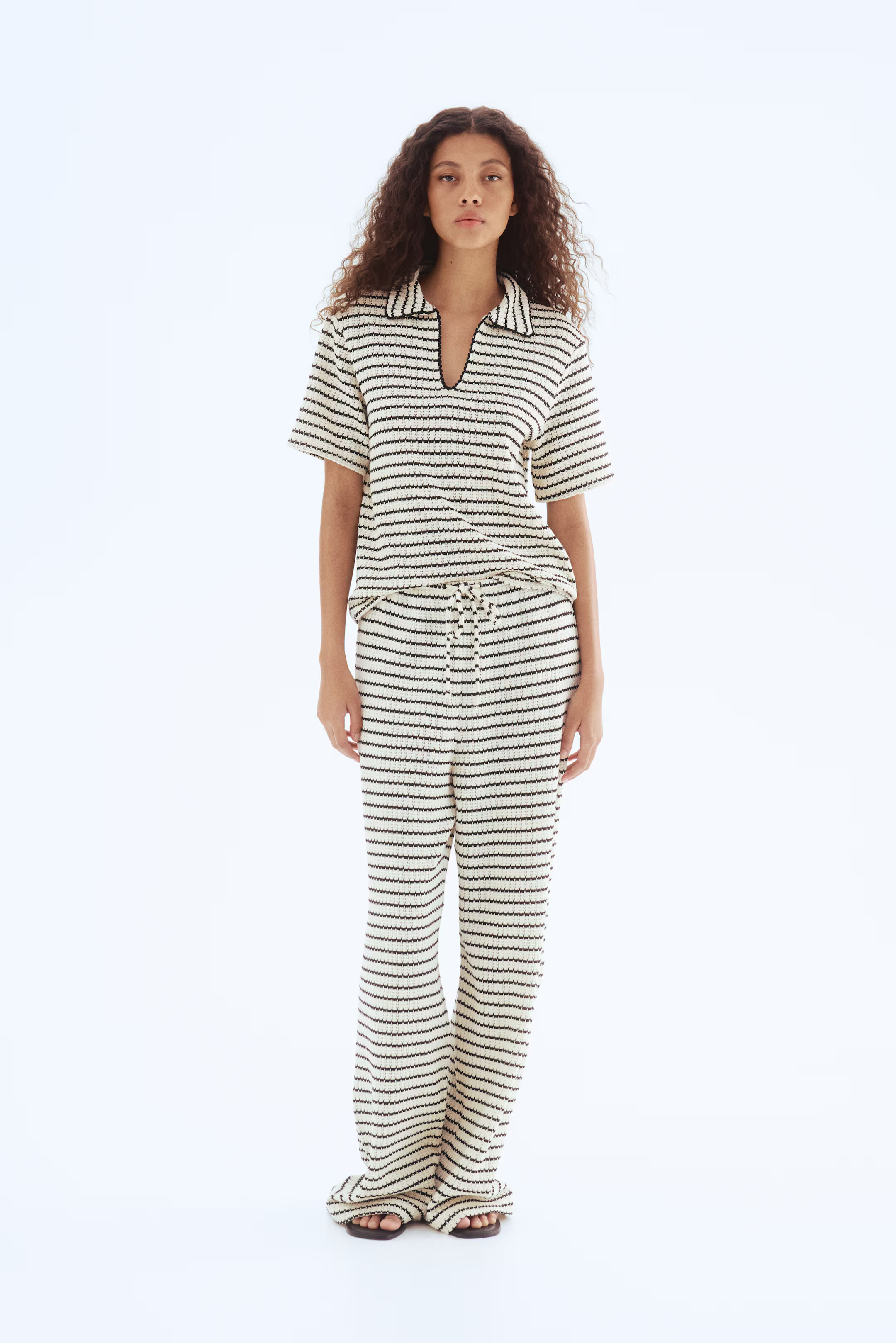 Textured-knit collared top | H&M (UK, MY, IN, SG, PH, TW, HK)