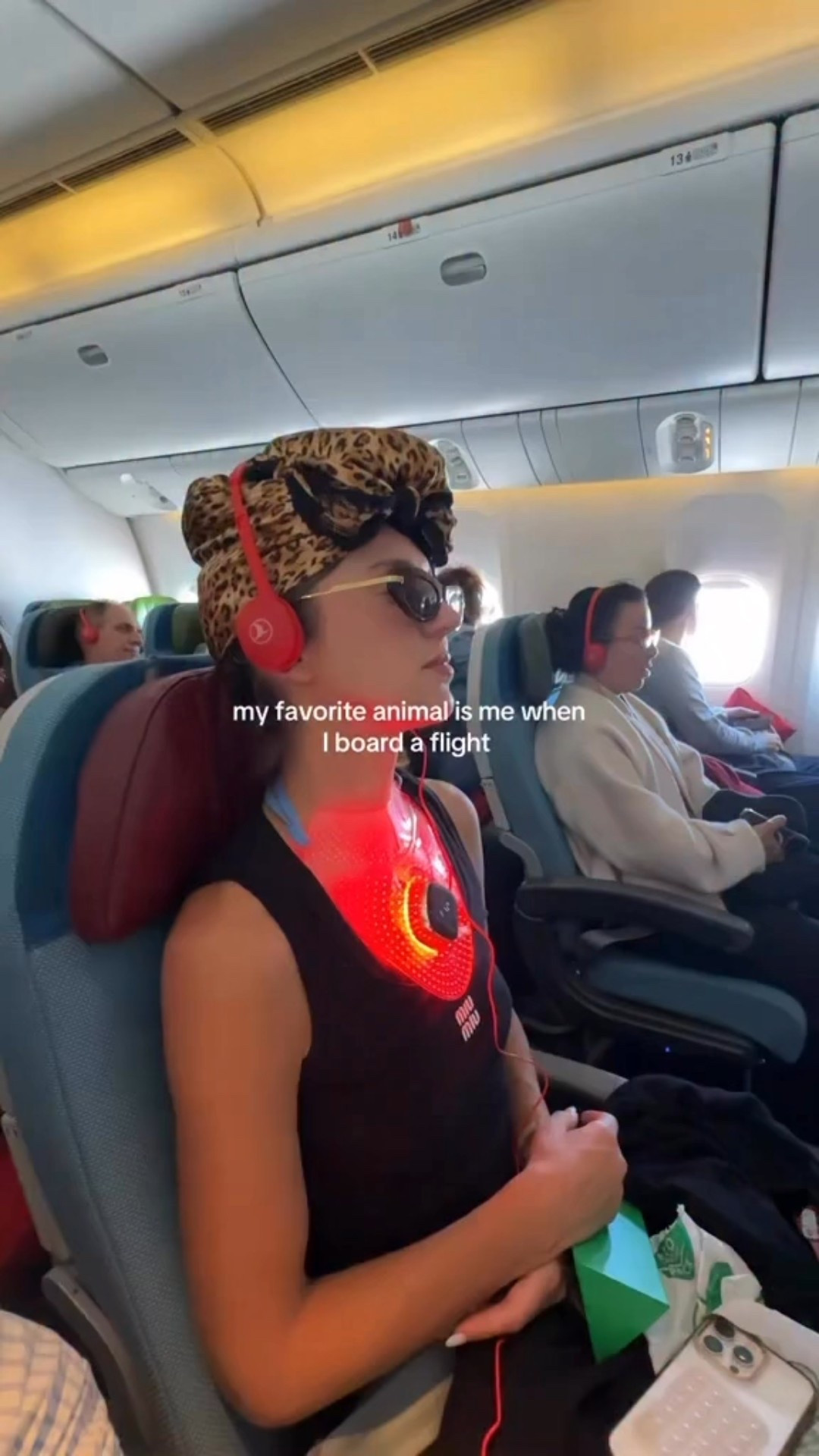 my favorite sntiaging red light device for neck!