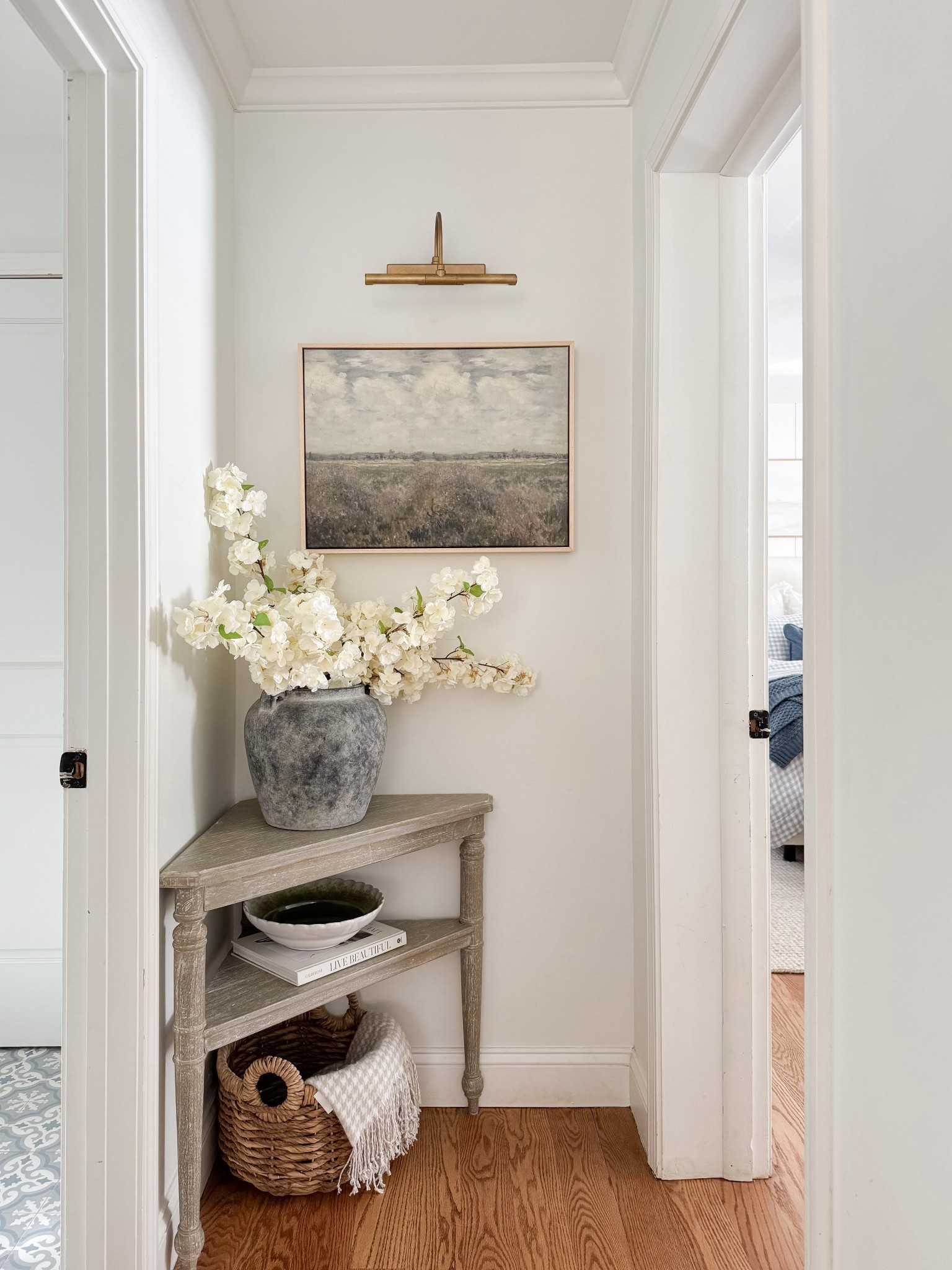 Neutral Home Decor

Coastal home  Neutral home  Home styling  Home decor  Neutral decor  Styled hallway  Faux tree  Coastal decor

#LTKHome