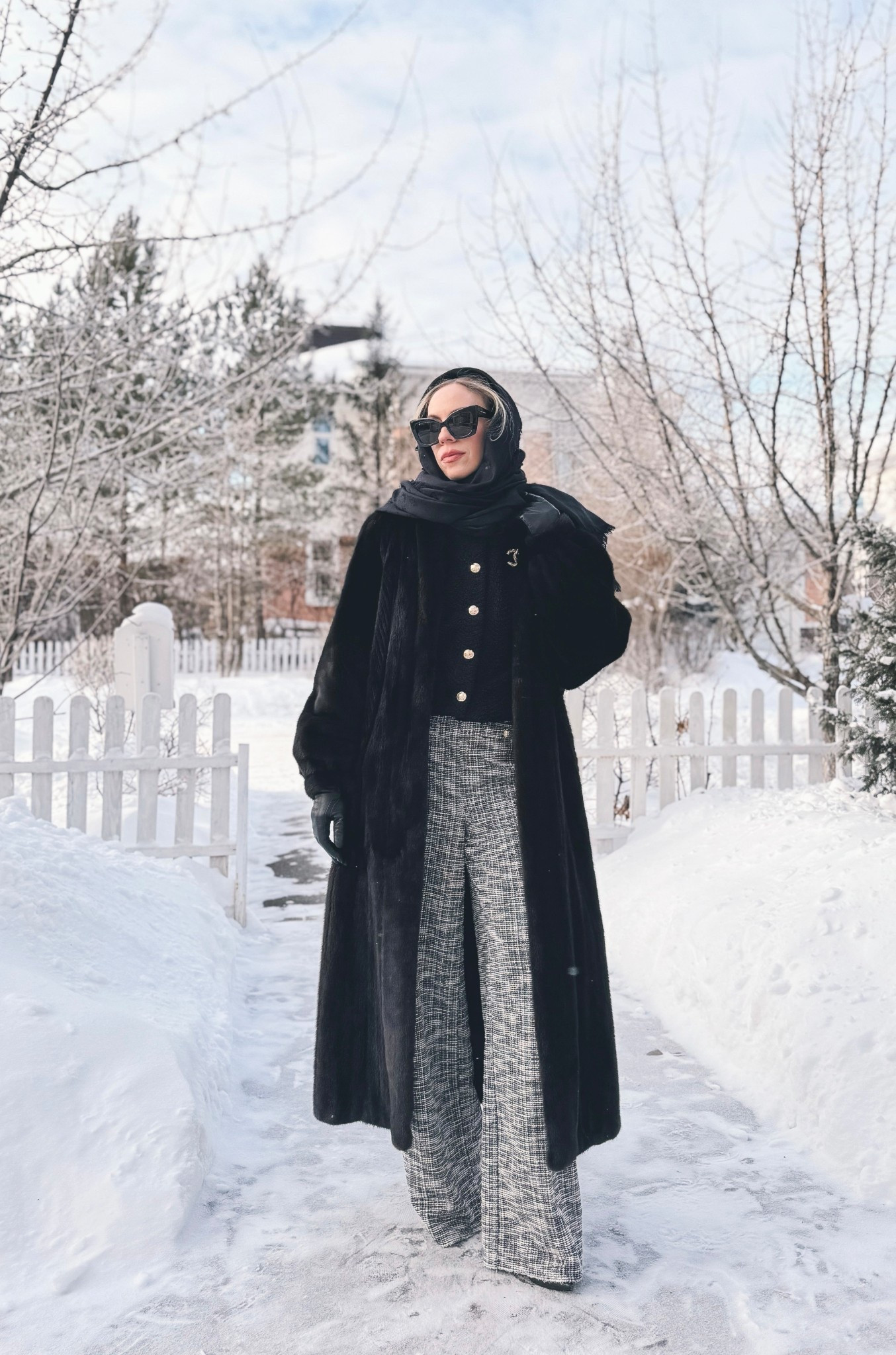 Vintage fur coat, mink coat, black shawl scarf, Chanel brooch, tweed wide leg pants, winter workwear 

#LTKFindsUnder100 #LTKOver40 #LTKWorkwear