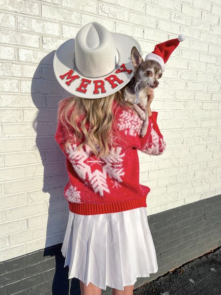 Very Merry!

Christmas outfit, wide brim hat, Santa hat, snowflake sweater, pleated skirt

#LTKstyletip #LTKHoliday #LTKSeasonal